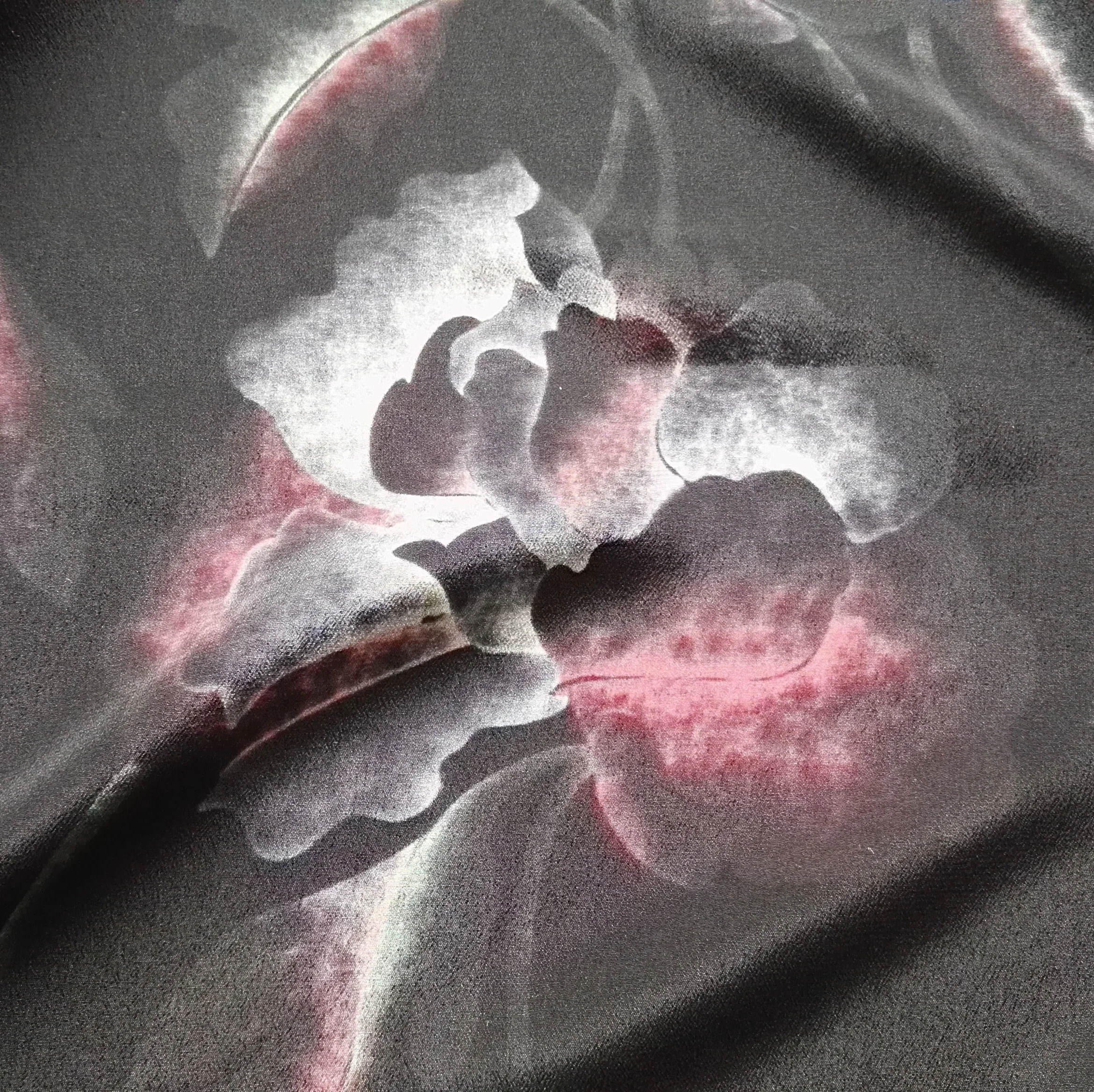 Pure mulberry silk crepe de chine  light weight  for silk scarves  dress lining fabric 90cm 12mm