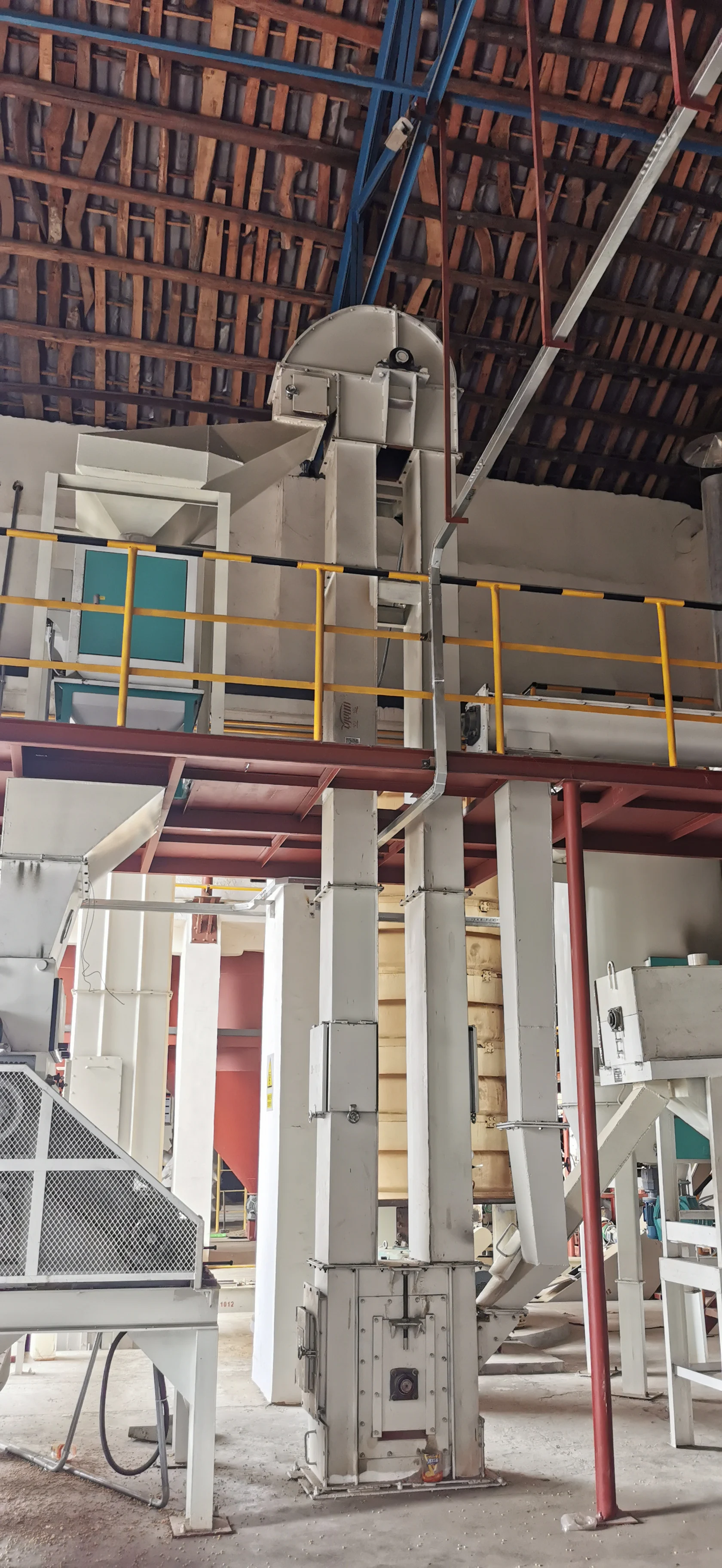 Oem Custom Cement Bucket Elevator Transportation