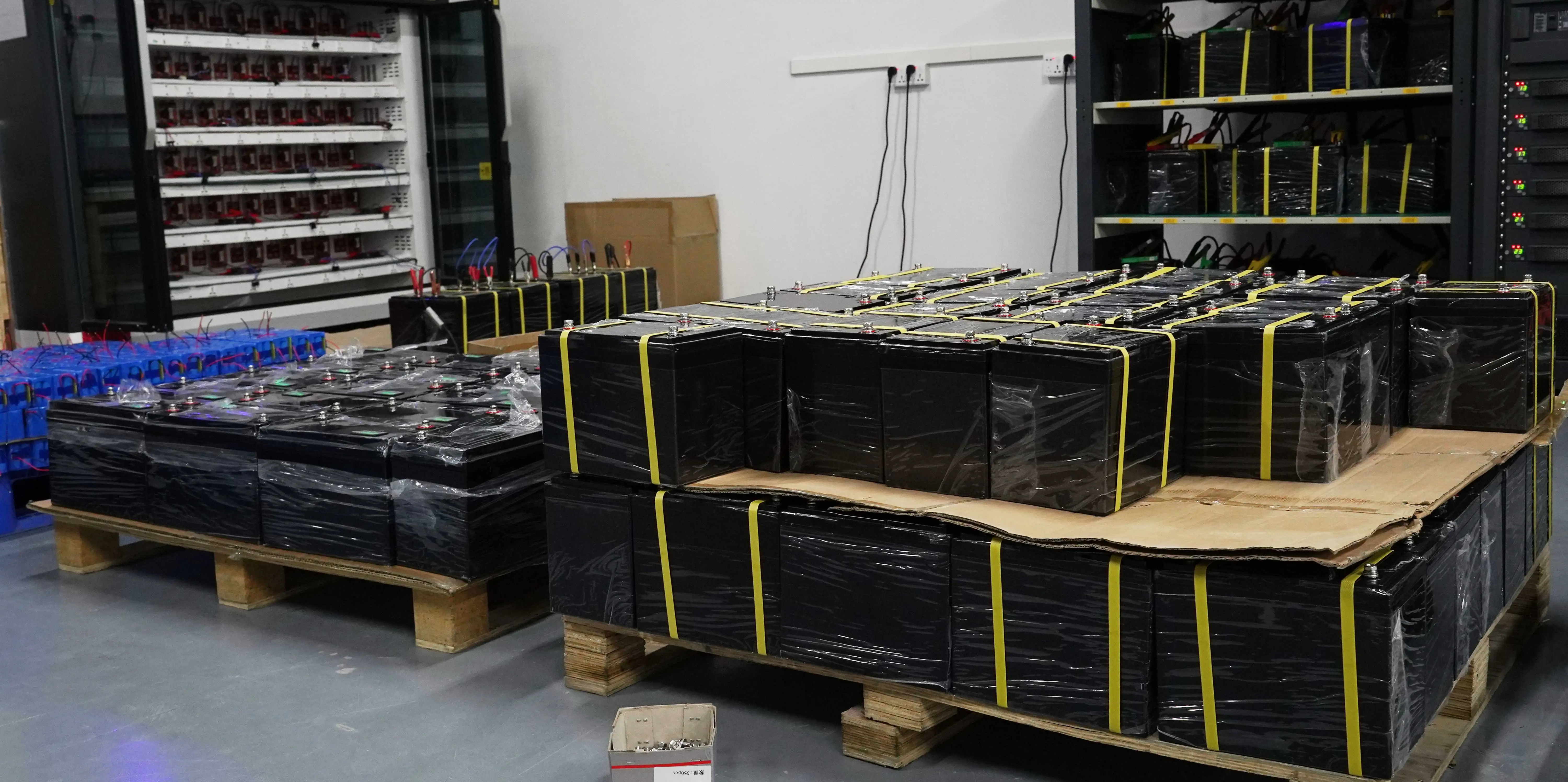 Truck Caravan Motorhome 12V Parking Air Conditioner RV Solar Akku 12v 24v 100ah 150AH 200ah 300ah 400ah LiFePO4 Battery Pack