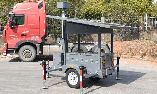 Mobile solar surveillance trailer with one 435W solar panel for safety