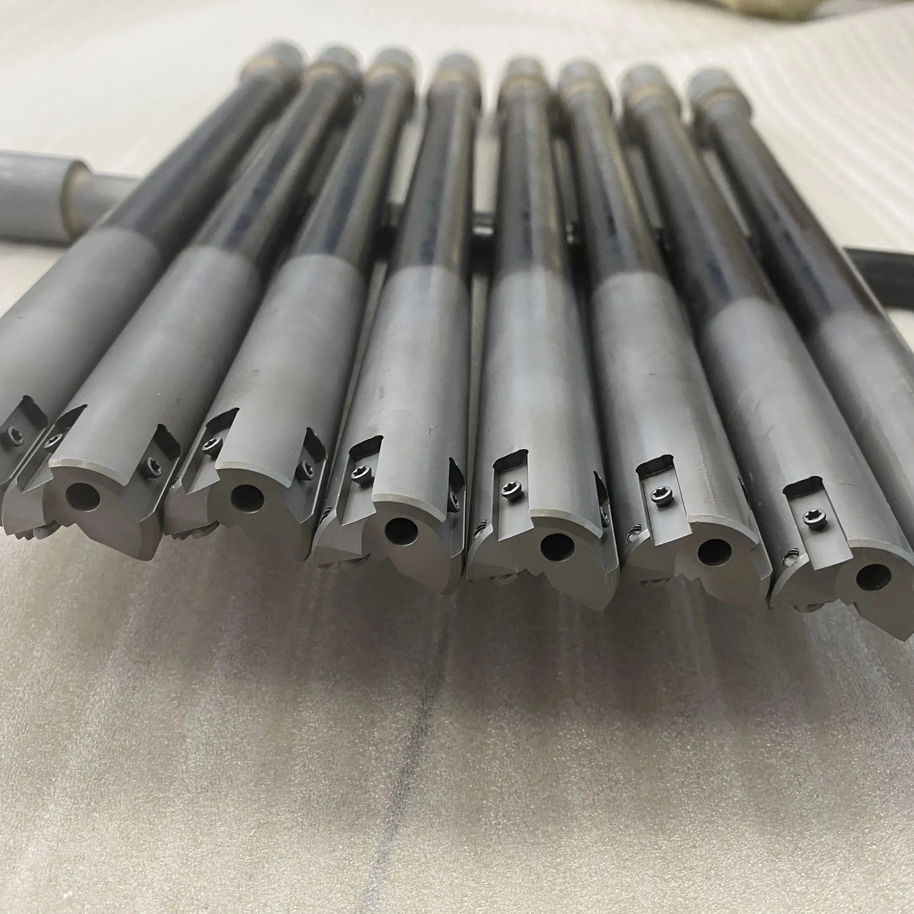 OEM Wholesale Single Fluted Gun Drill Alloy Deep Hole Two-Hole Brazed Carbide Tip Integral Cemented Solid Carbide Steel