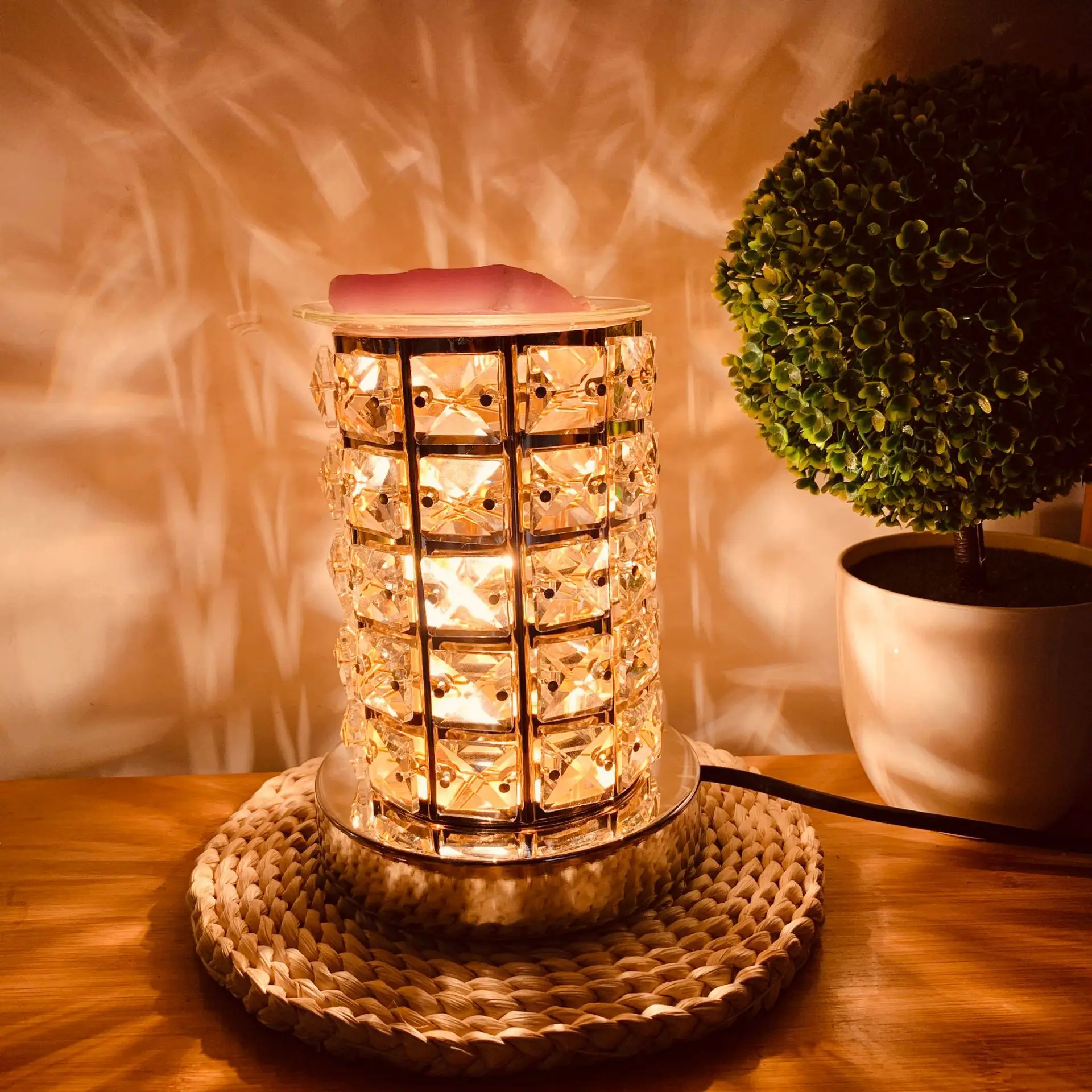 
Home Decor Electric Wax Melt Warmer Crystal Wax Warmer Aroma Oil Warmer LED Oil Burner Candle Holders 