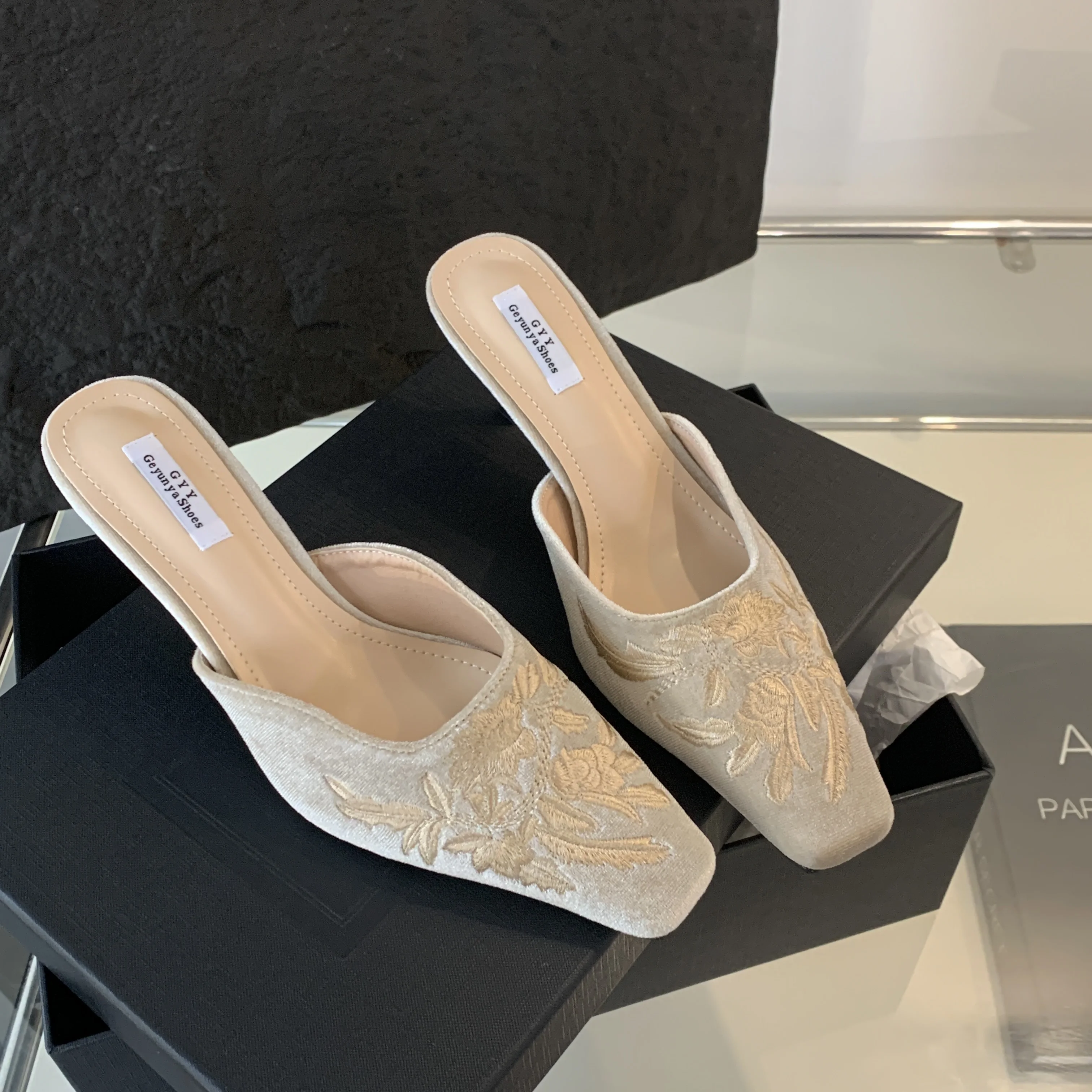 Retro Slip on Suede Slippers with Low Heels Square Toe Embroidered Flower Sandals Women Comfortable Casual Shoes