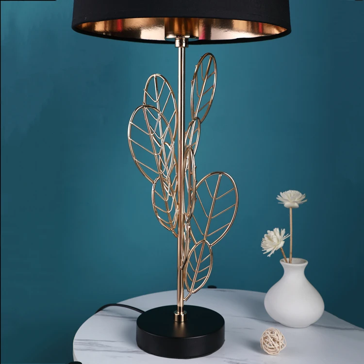 European modern design creative leaf shape iron material luxury gold table lamps for hotel home decor