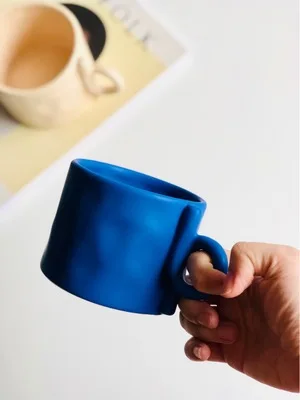 Керамические кружки большого объема в скандинавском стиле с закрученными