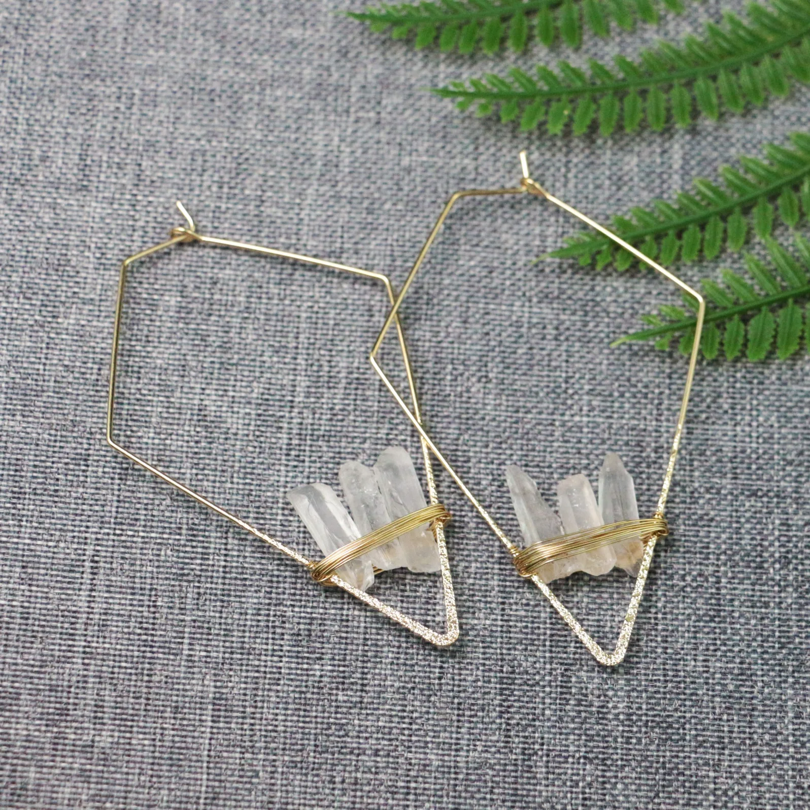 LS-A223 fashion design natural crystal quartz wire wrap earring with gold plated drop earrings  wholesale jewelry