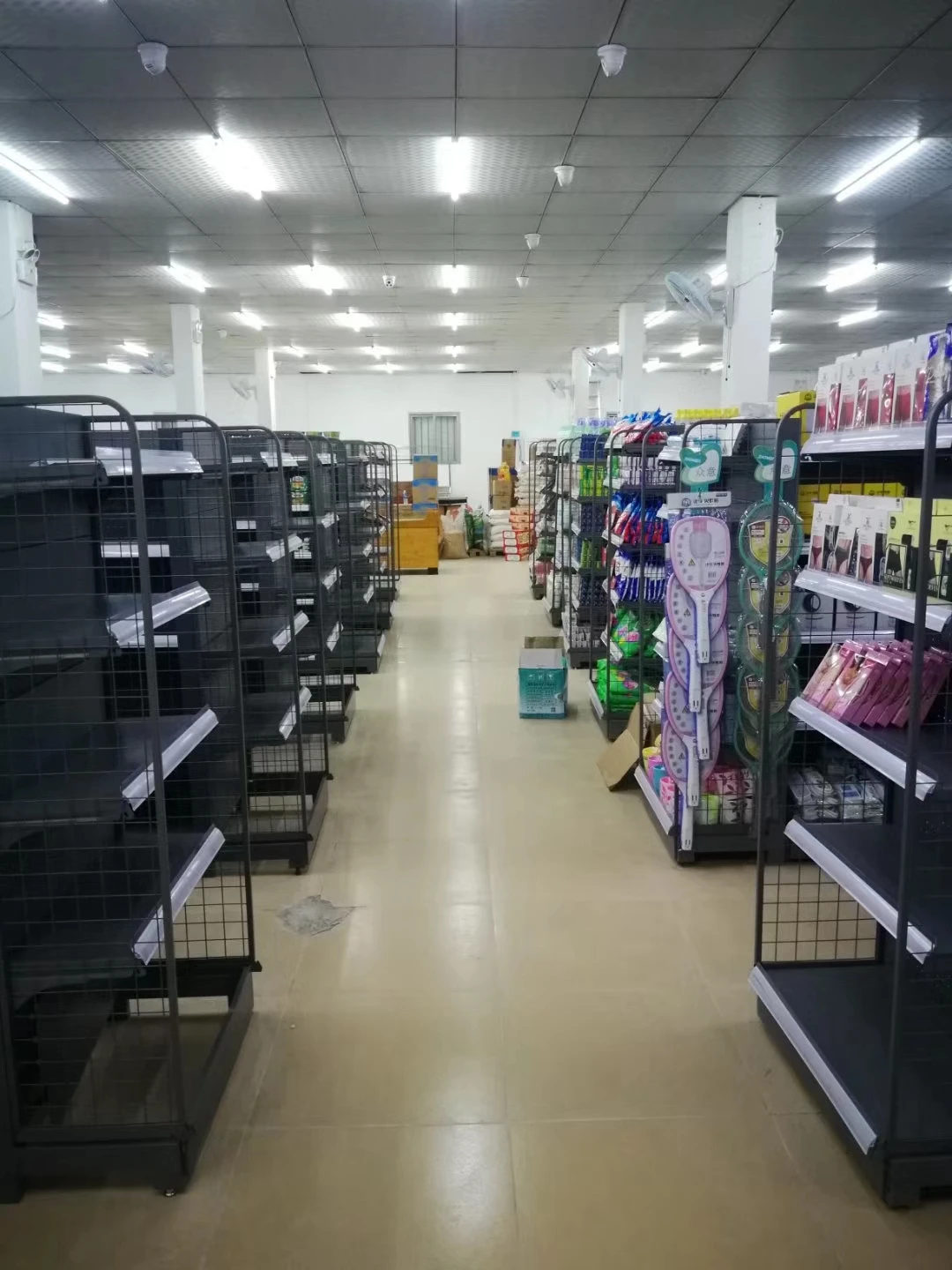 Customized Convenient Store Grocery Store Display Rack 5 Layers Supermarket Shelves Store Shelves