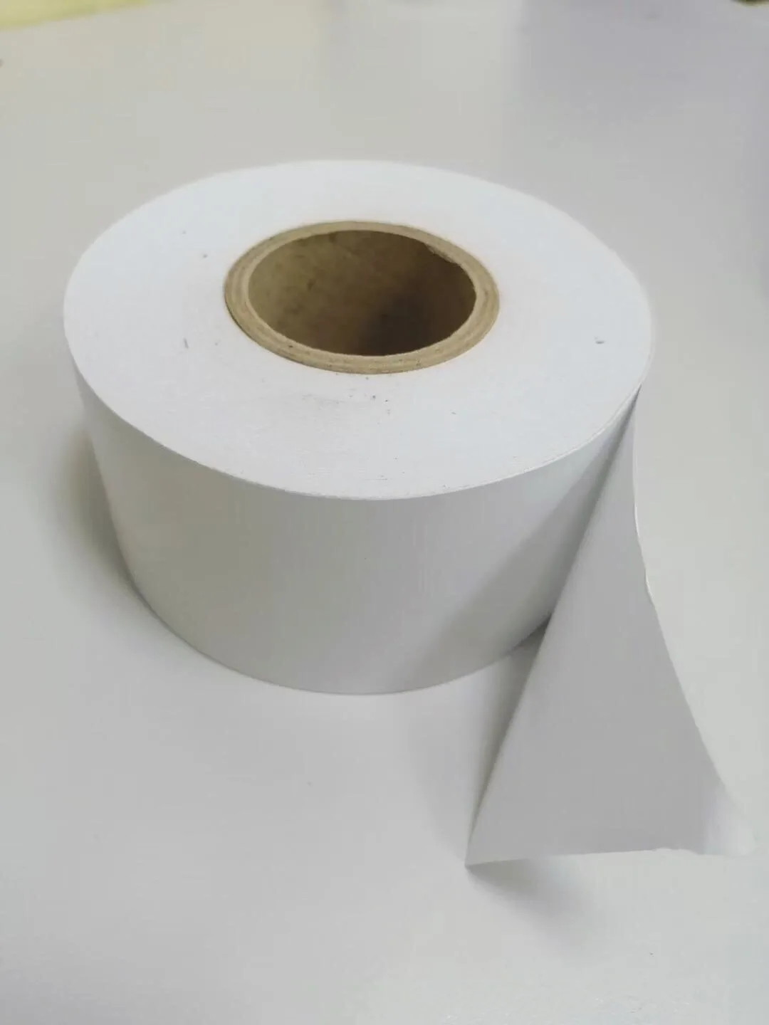 Johnson self adhesive shipping label printer direct thermal liner less labels without liner