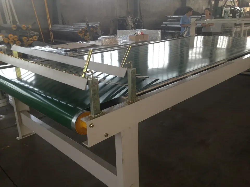 прямоугольный конвейер и укладчик