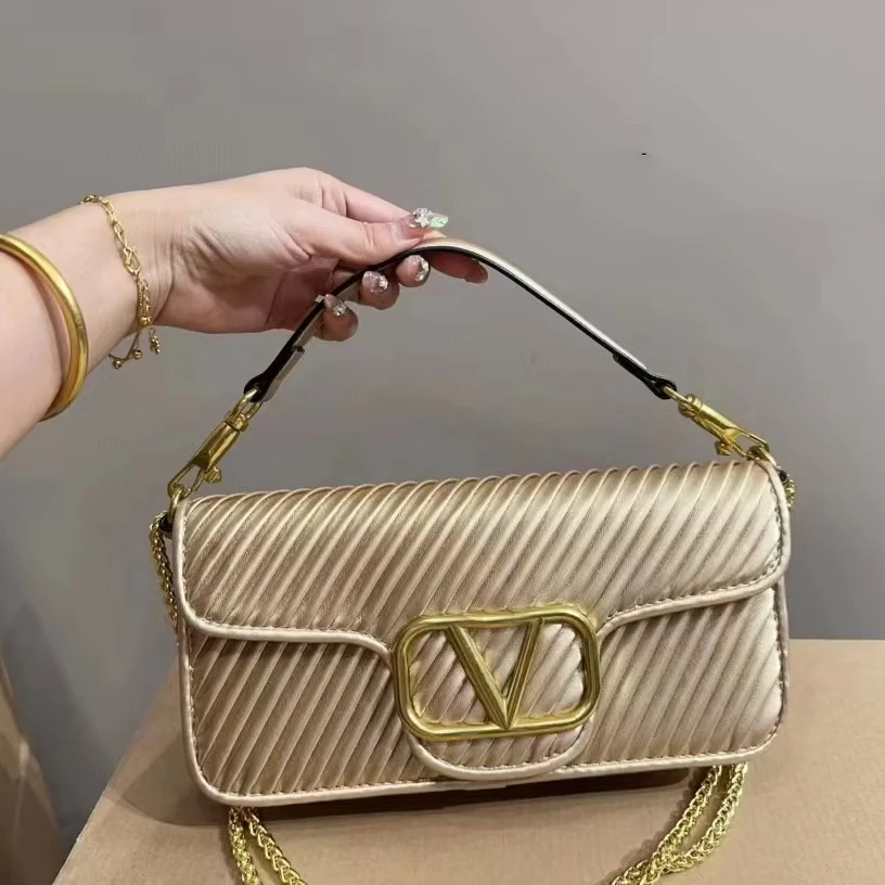 Женская сумка через плечо