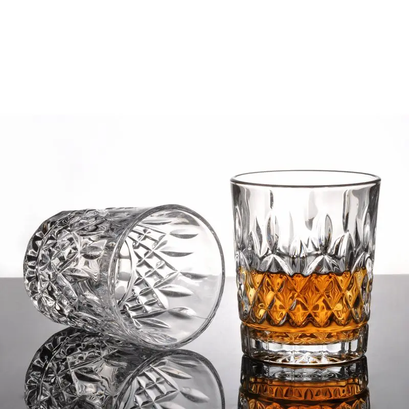 Wholesale old fashioned whiskey drinking glasses cup luxury diamond liquor glassware crystal whisky glass for bar