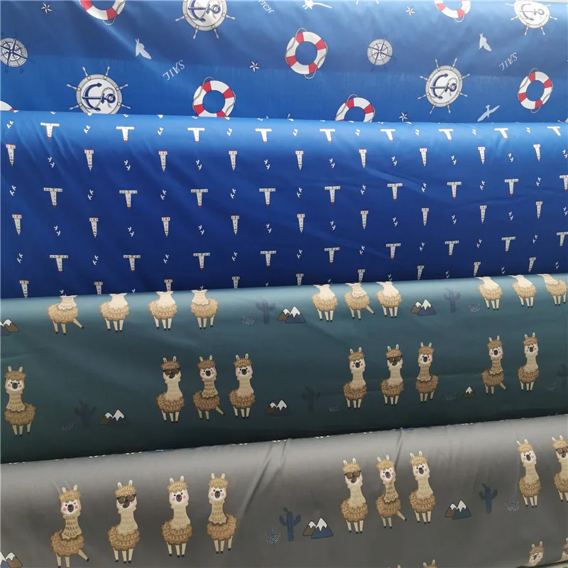 wholesale good  quality 100%cotton Christmas printed  fabric  for Christmas gift for garment