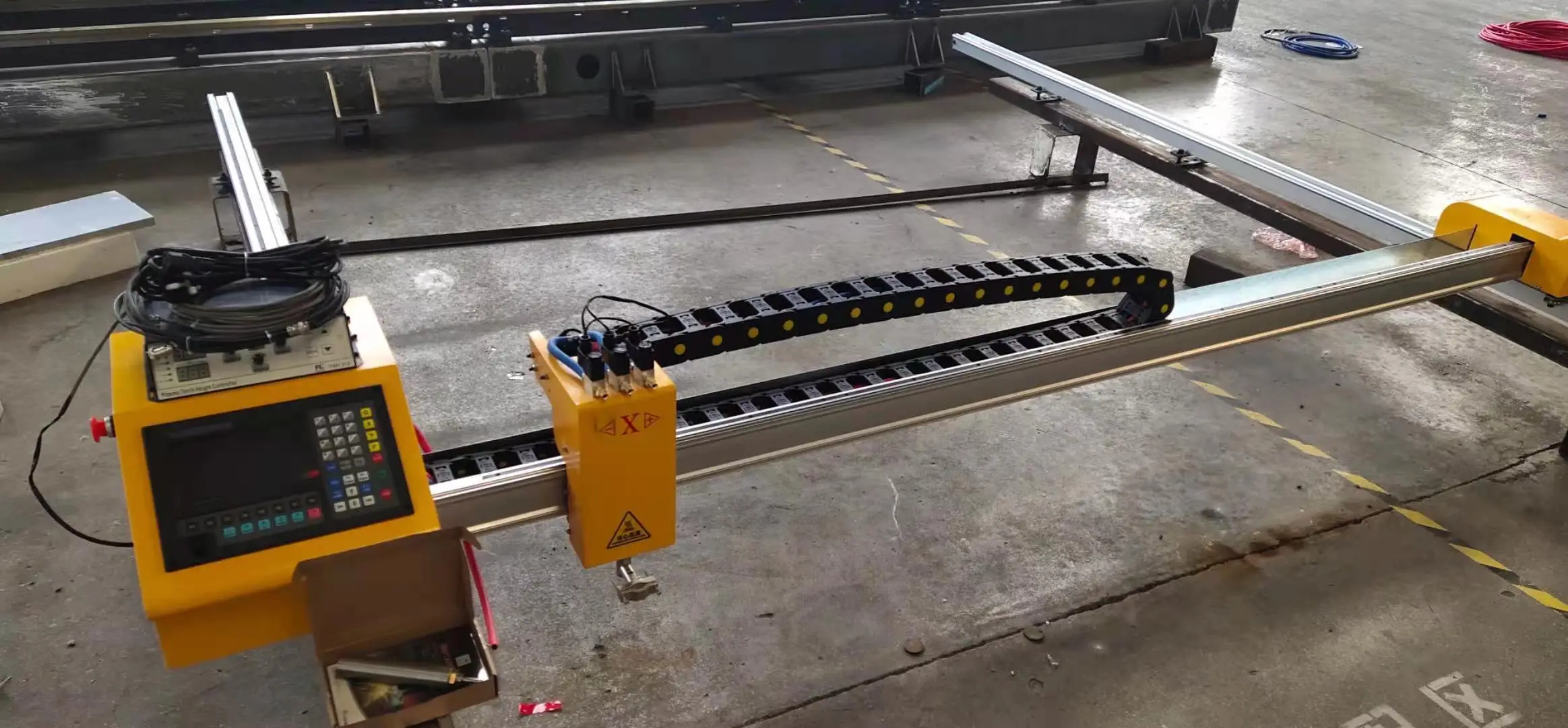 
small gantry type double rails drive CNC portable plasma and flame cutter 