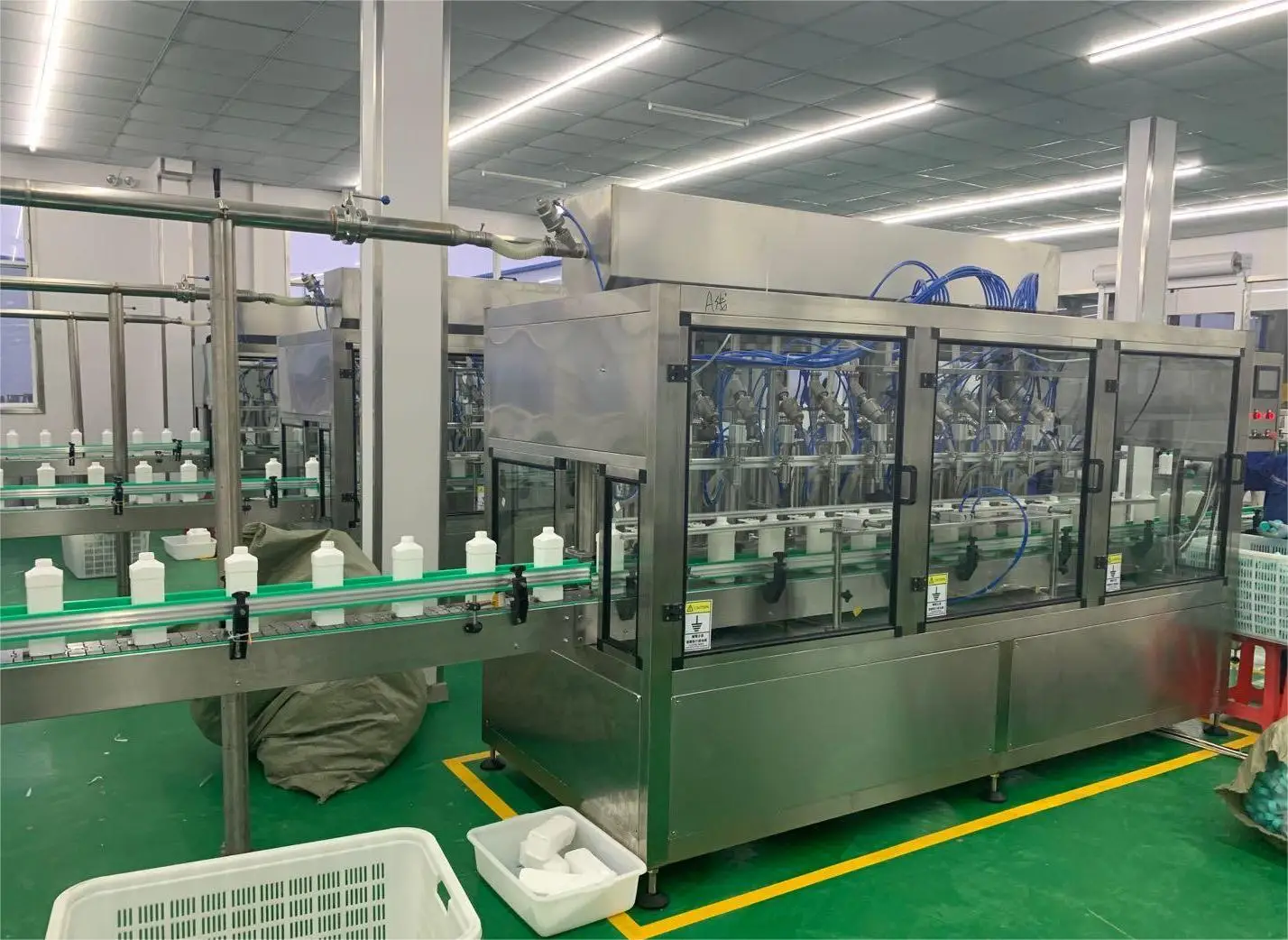 China hot sale laundry detergent Liquid form Offer Free Samples wholesale Laundry washing liquid detergent