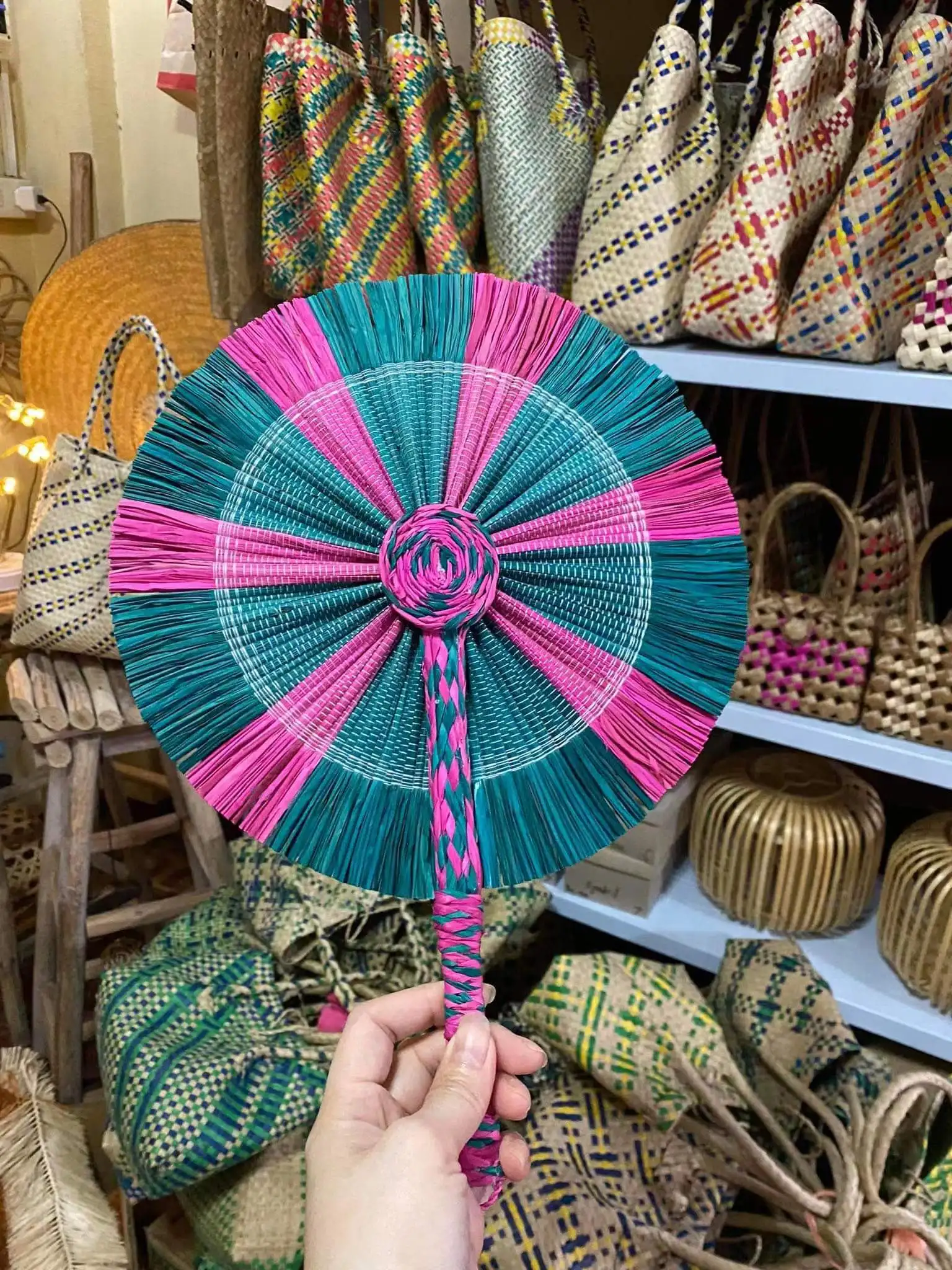 Hand fan  raffia hand made dance fans nature palm leaves hand woven Eco-friendly fan for wedding invitation or decoration