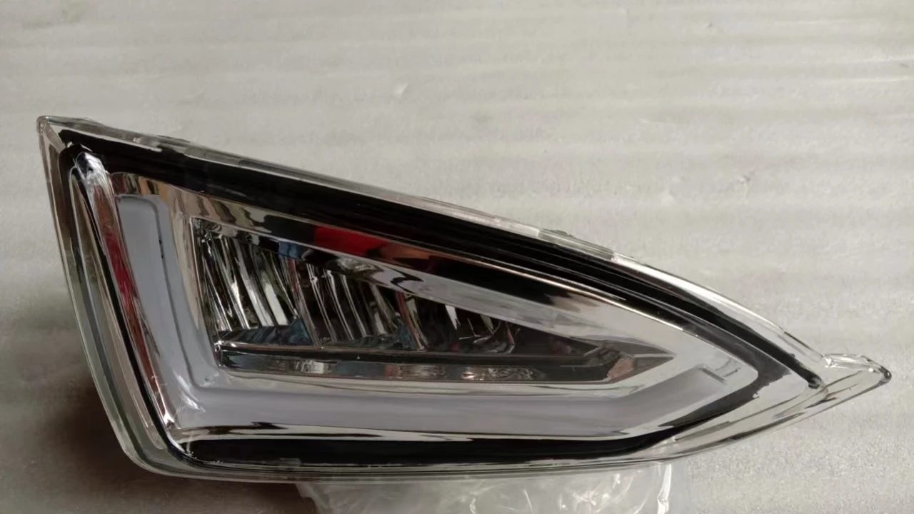 Hot Sale Chinese Supplier Price Cheap 4 Seater Lifted Electric Golf Cart LED Headlights