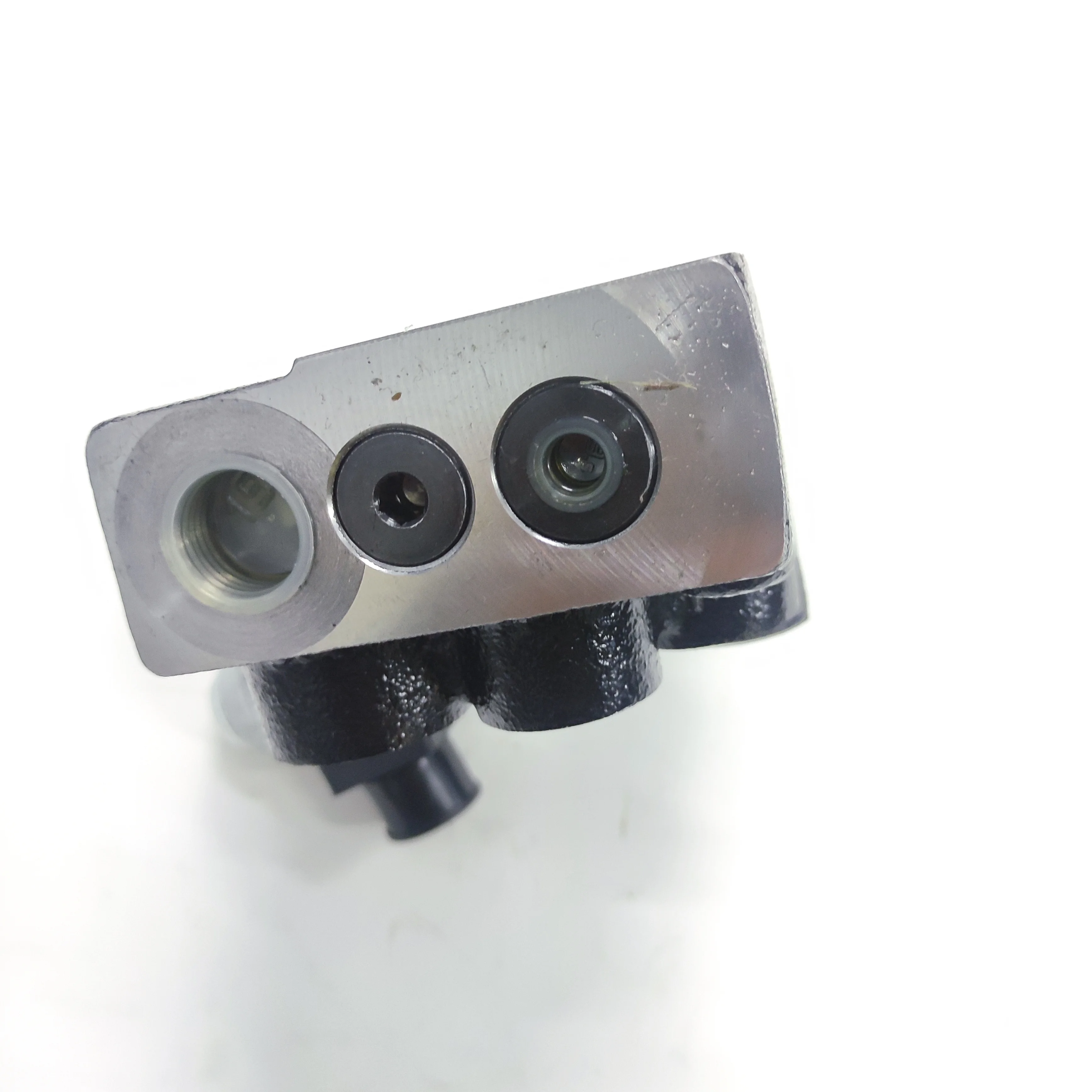 Provide charging valve for fantuzzi   Linde NO.: 2266.070.0001  0019441100