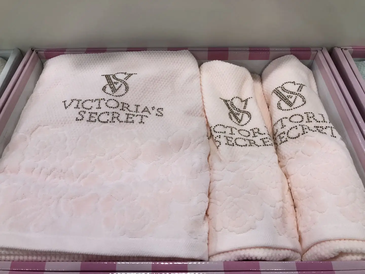 100% cotton cut pile/ jacquard /embroidered towel bath towel set