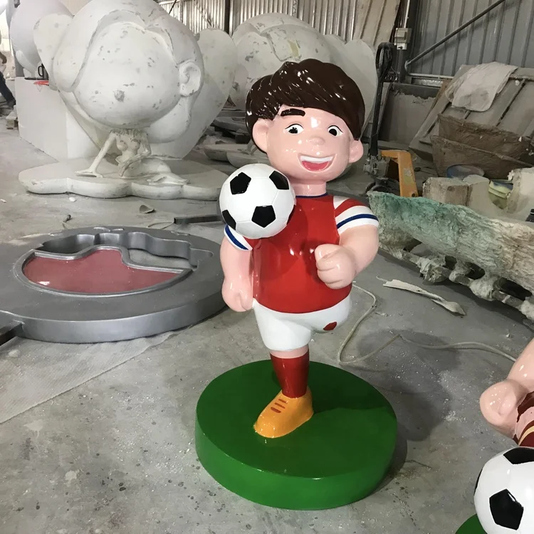 Fiberglass football boys  Outdoor park decorated with statues School welcome character model Shopping mall decoration props
