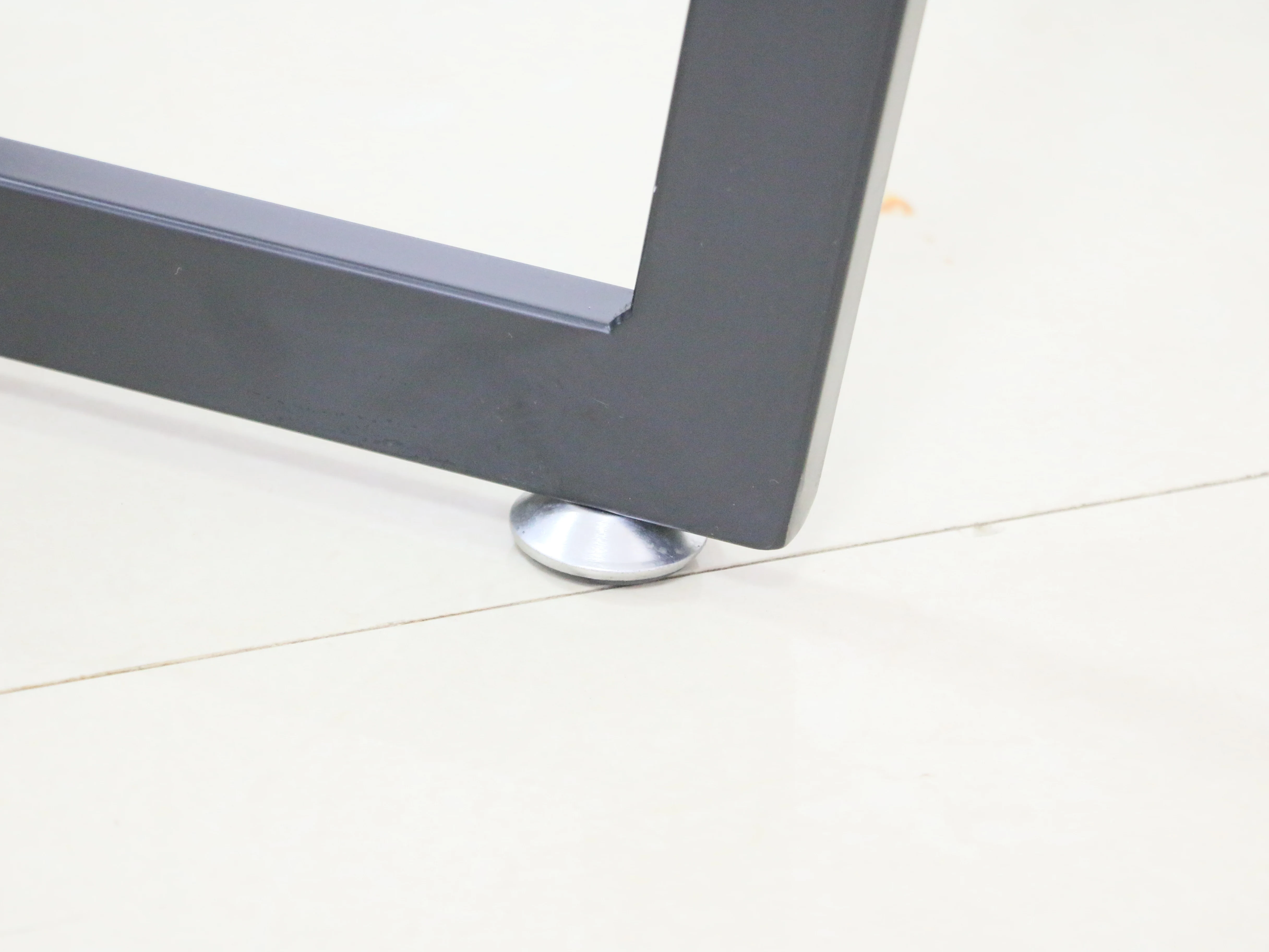 Nordic Modern Minimalist Living Room Modern Tempered Glass Top Metal Leg Round Coffee Table