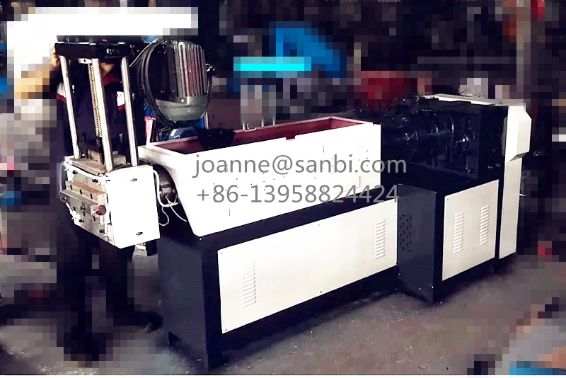 plastic waste recycling machine