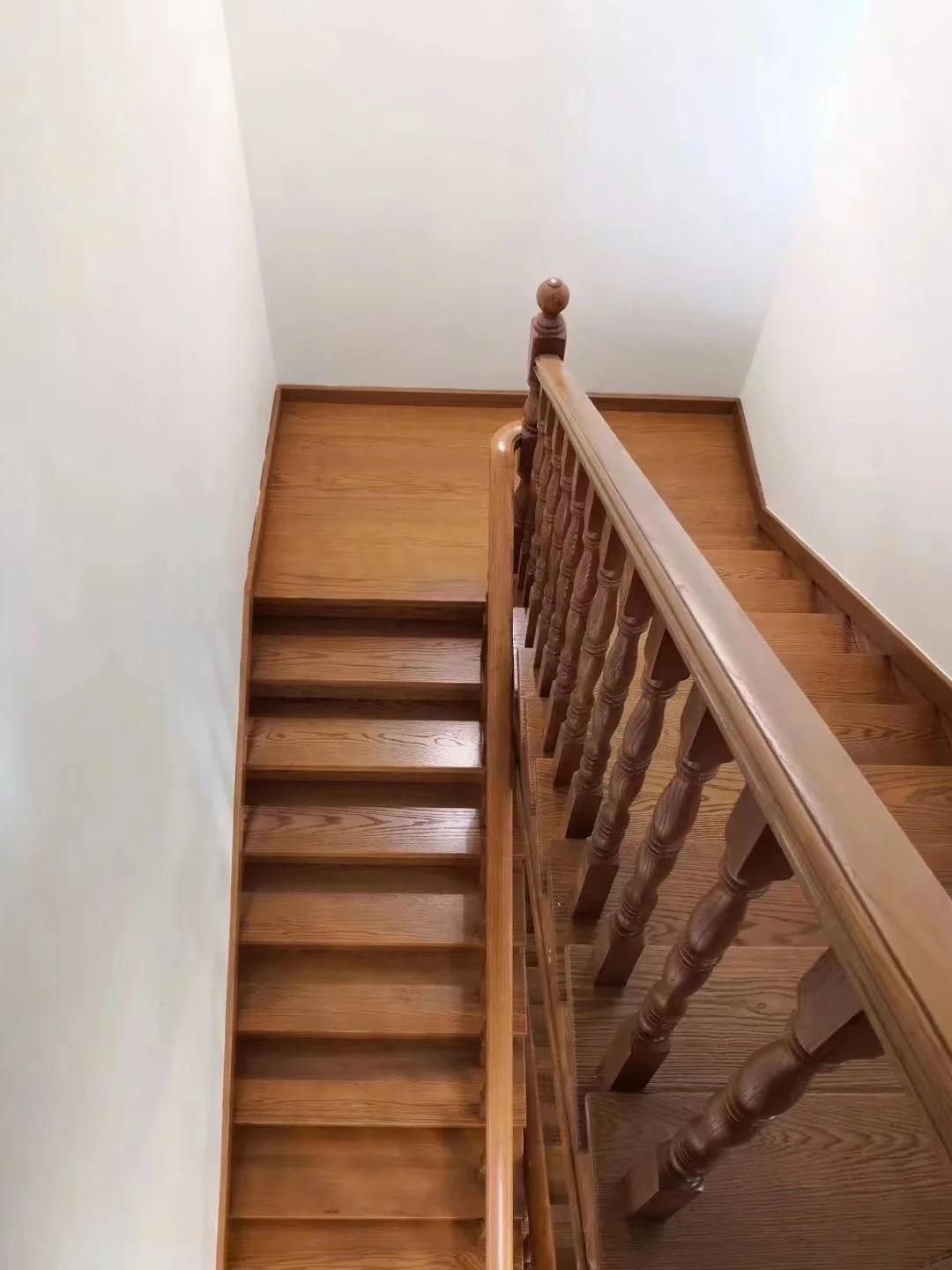 Chinese supplier stairs floating stairs u stairs glass wood treads internal stairs