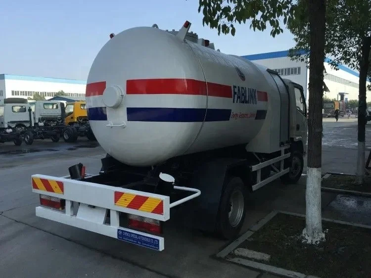 5000liters small lpg gas tank trucks 5000L lpg bobtail tanker truck price