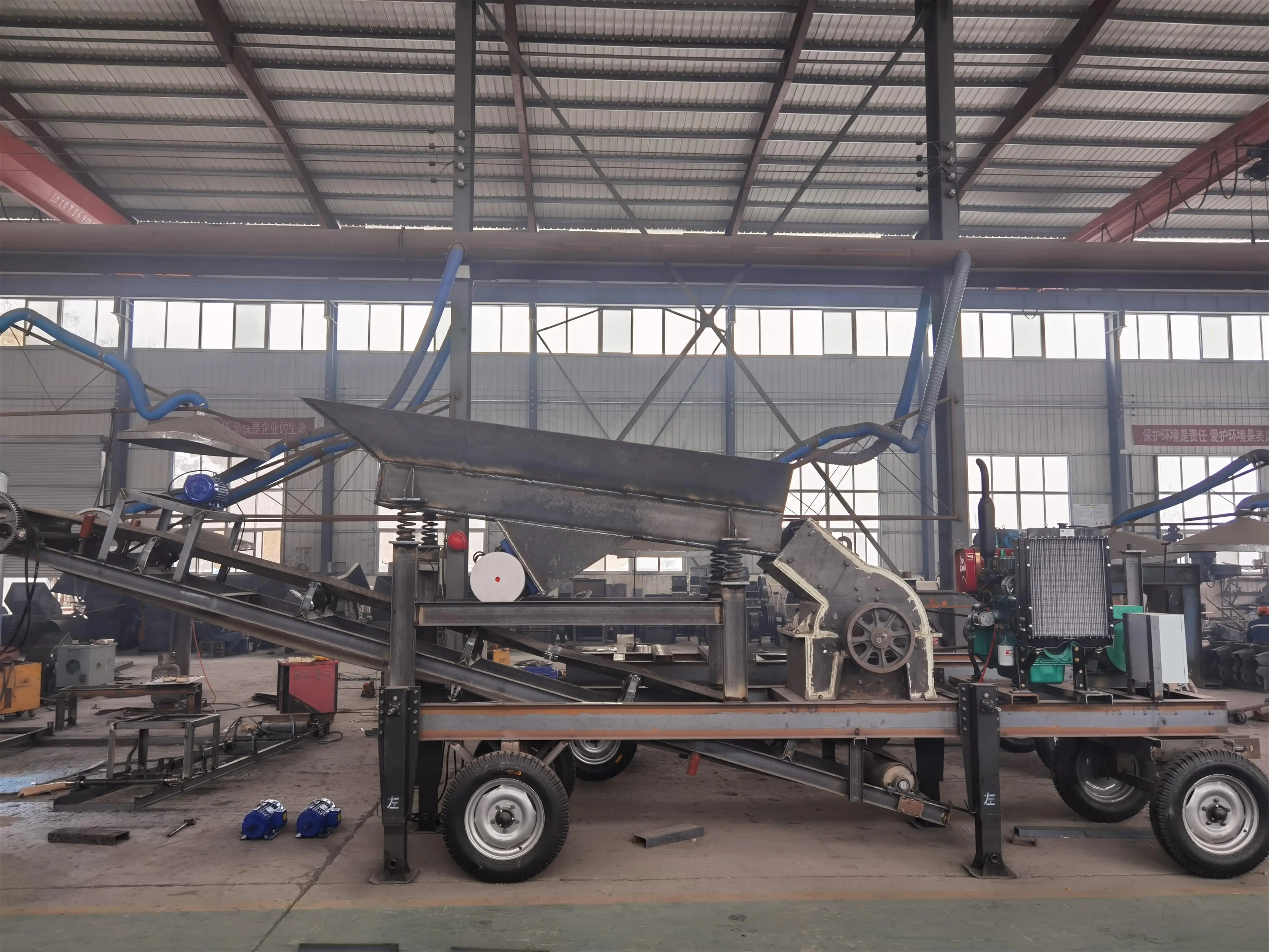 customized quartz 25-35 tph sand making hammer coal mill crusher machine mining industry stone quarry crushing plant