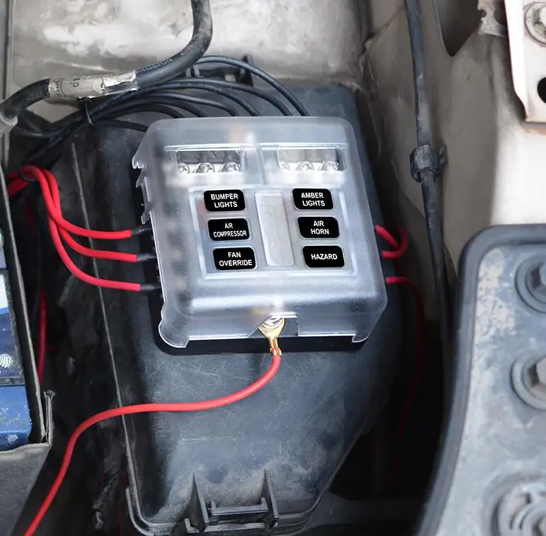 Blade fuse block 6 circuits with negative bus