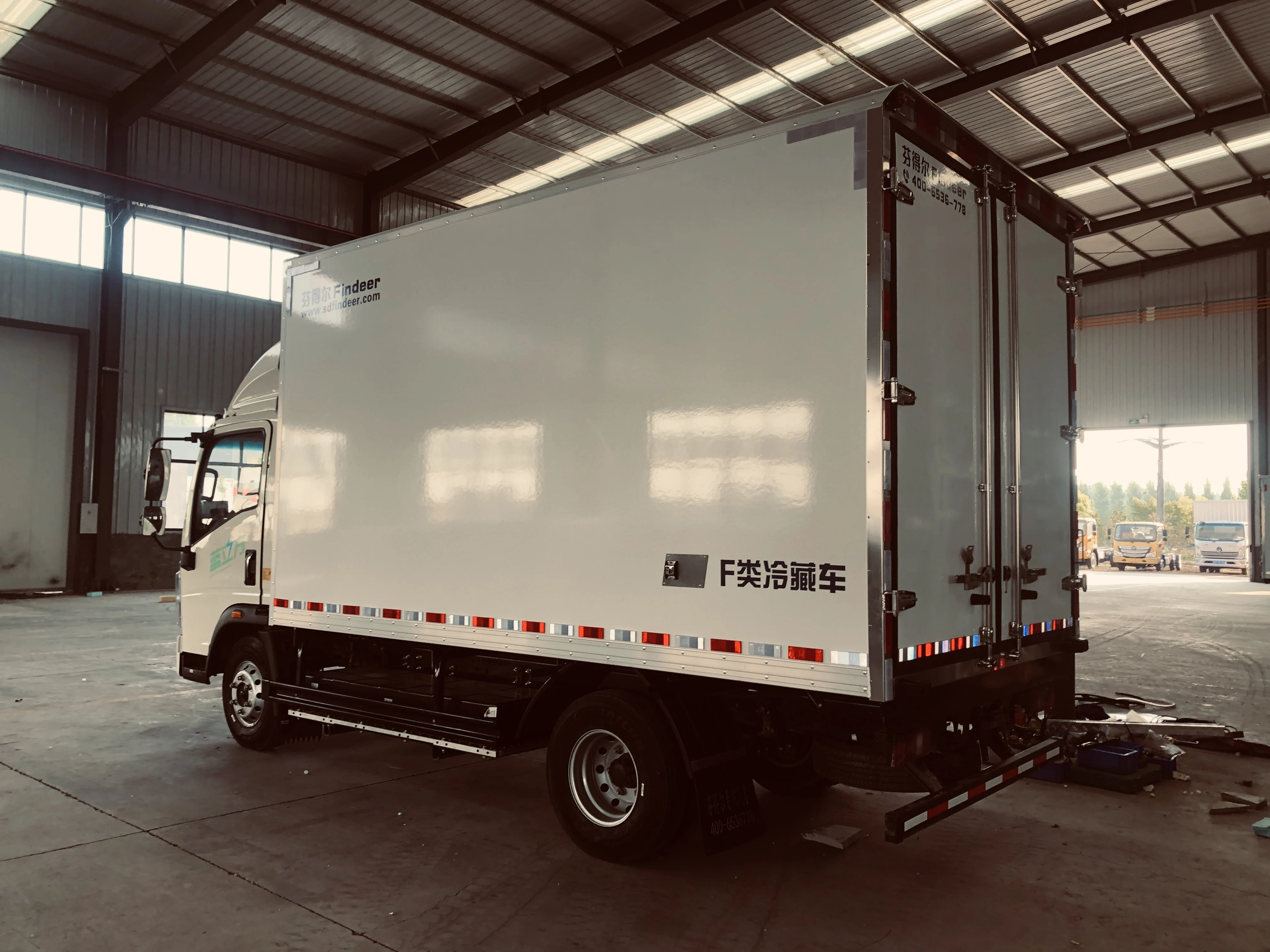 Sinotruk HOWO 4x2 морозильная камера грузовик легкое грузовое рефрижераторное