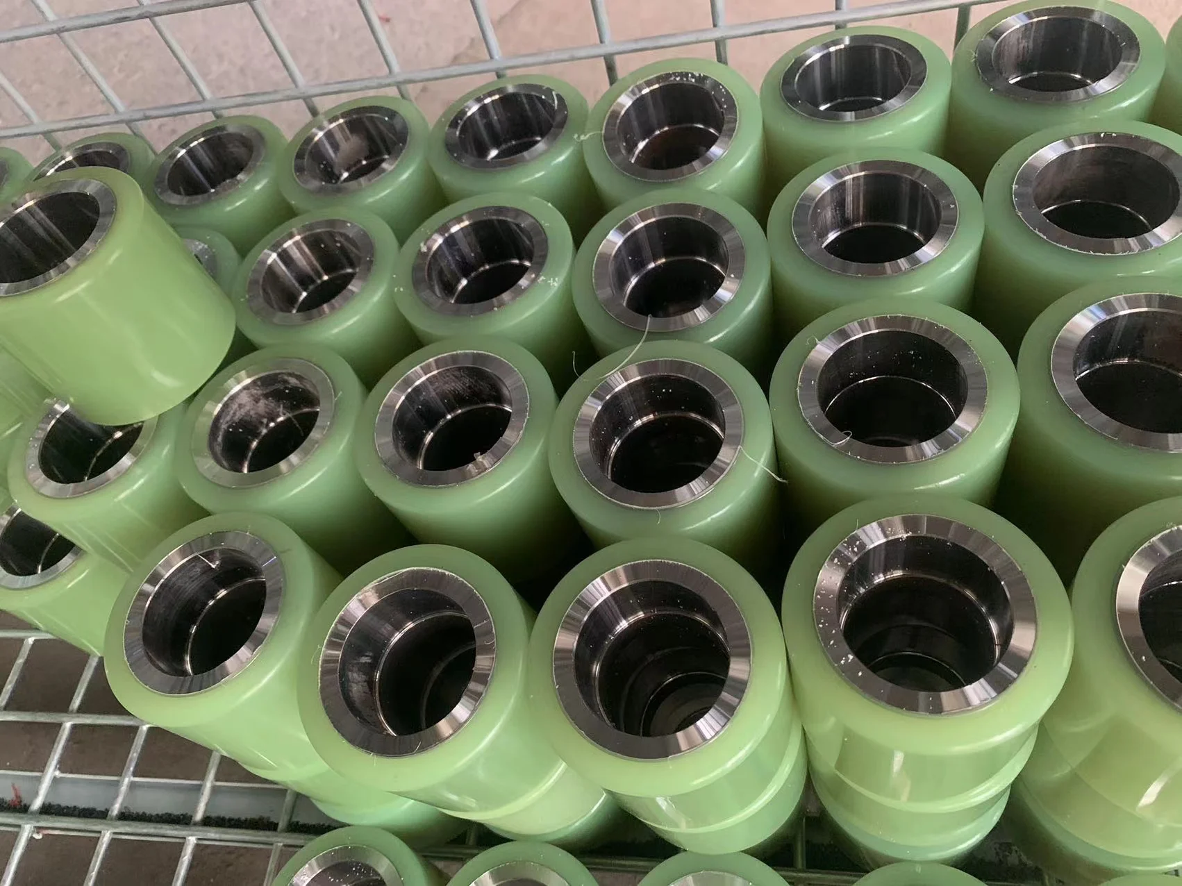 Suitable for 6204 bearings cast iron PU 80*70 caster wheel 100mm polyurethane load roller wheels for handling parts by forklift