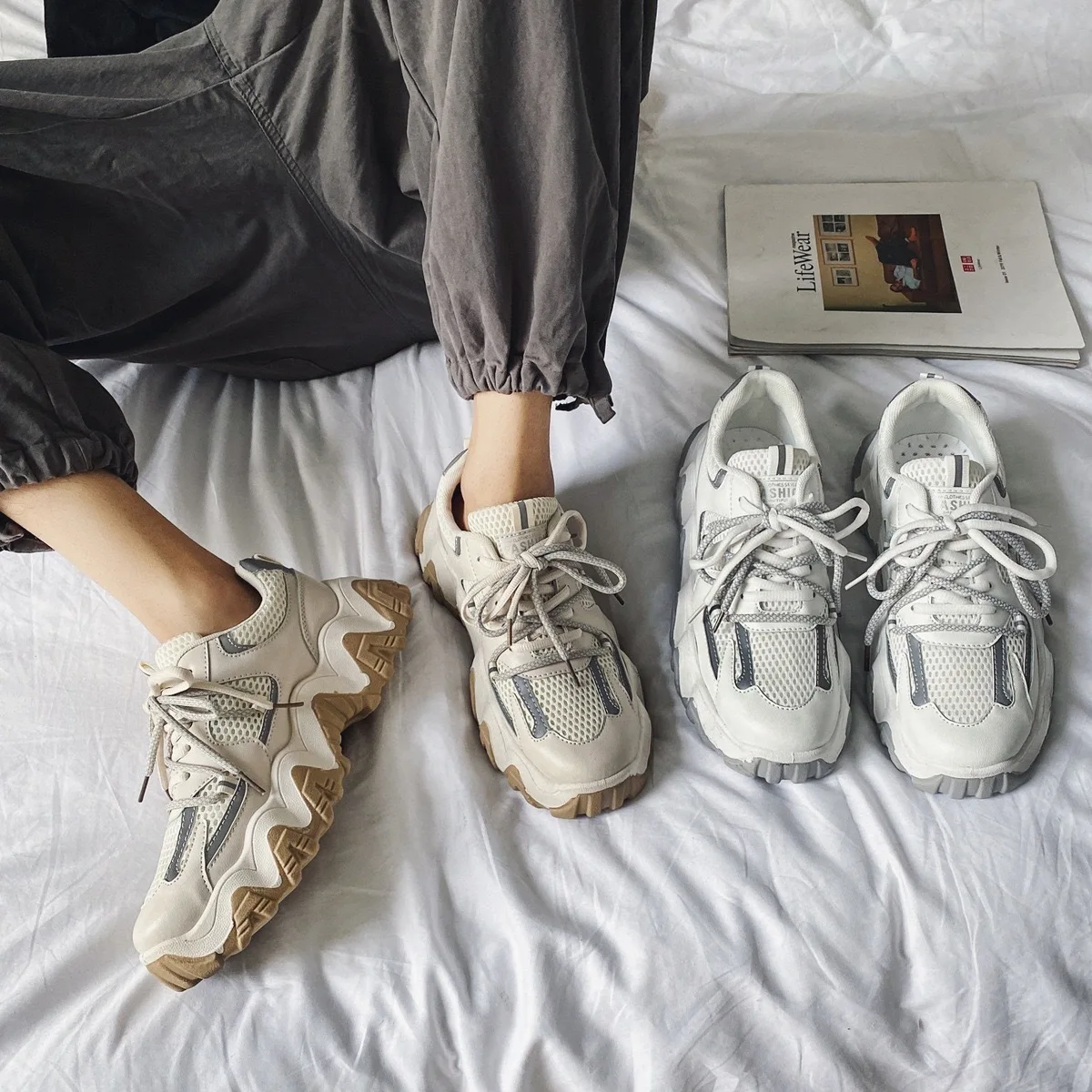 China low cut nonslip walking casual thick sole platform shoes light reflecting elevated retro fashion boy sneakers for men