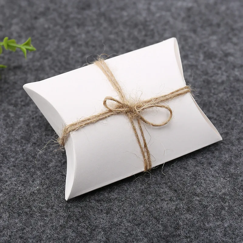 Customised Wedding Favor Pillow Gift Box Packaging Eco Friendly Kraft Paper Chocolate Perfume Lipsticks Small Pillow Box