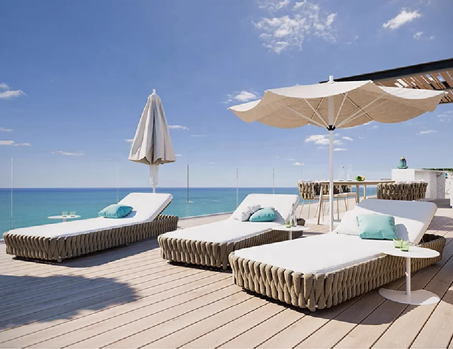 Foshan Supplier Anti-Uv Waterproof Luxury Sun Bed Lounger Outdoor Rattan Sofa Lying Bed