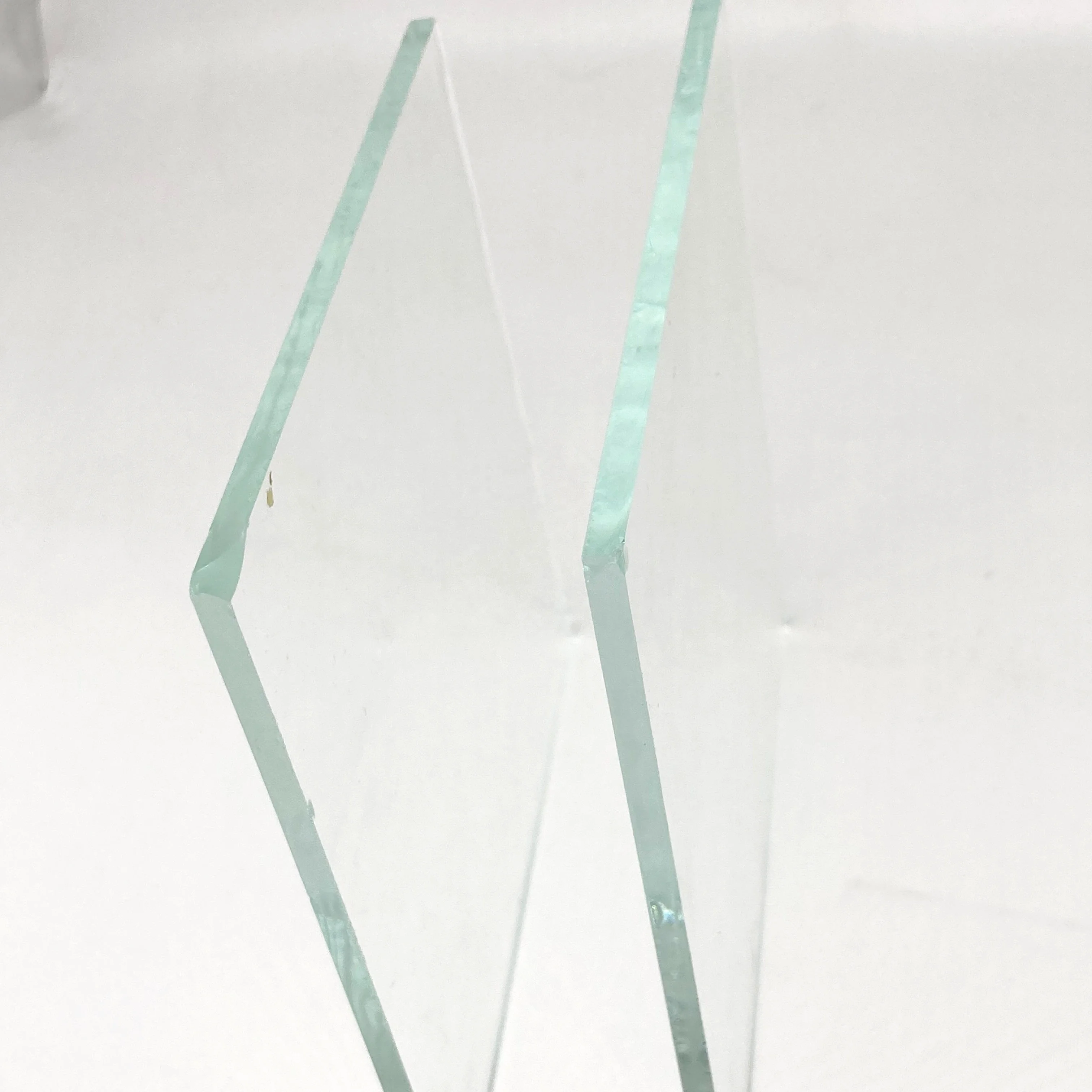 High Quality Factory Price  AR Glass Transmittance 99%   Optional Thickness  Anti Reflective Coating Customized Tempered Glass