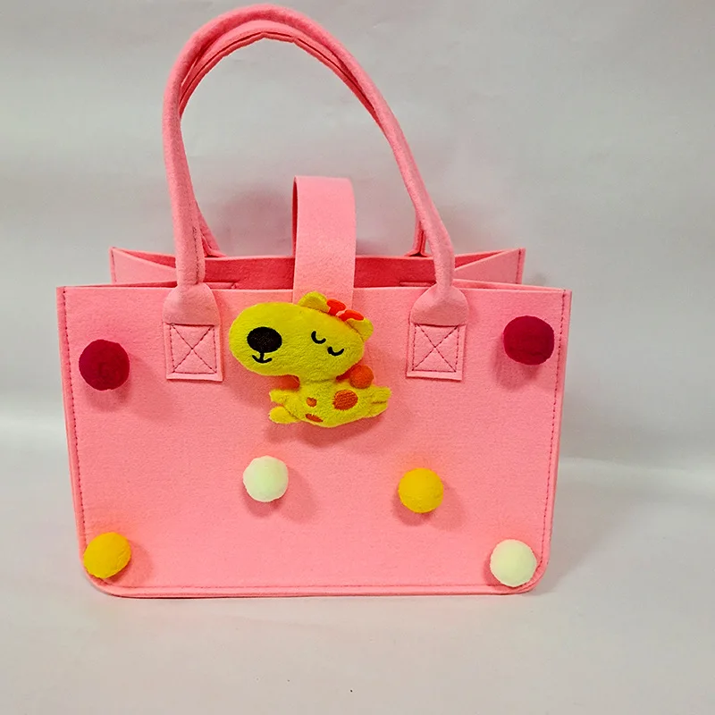 RU Strict selection felt bags in stock wholesale hand gifts cartoon felt handbags hundred day banquet gifts felt handbags