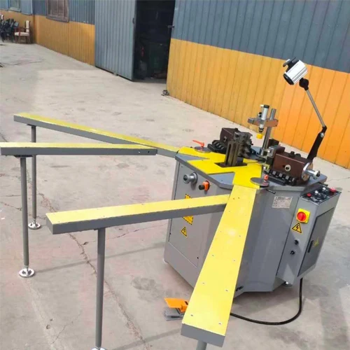 Угловая ОБЖИМНАЯ машина для изготовления алюминиевых окон