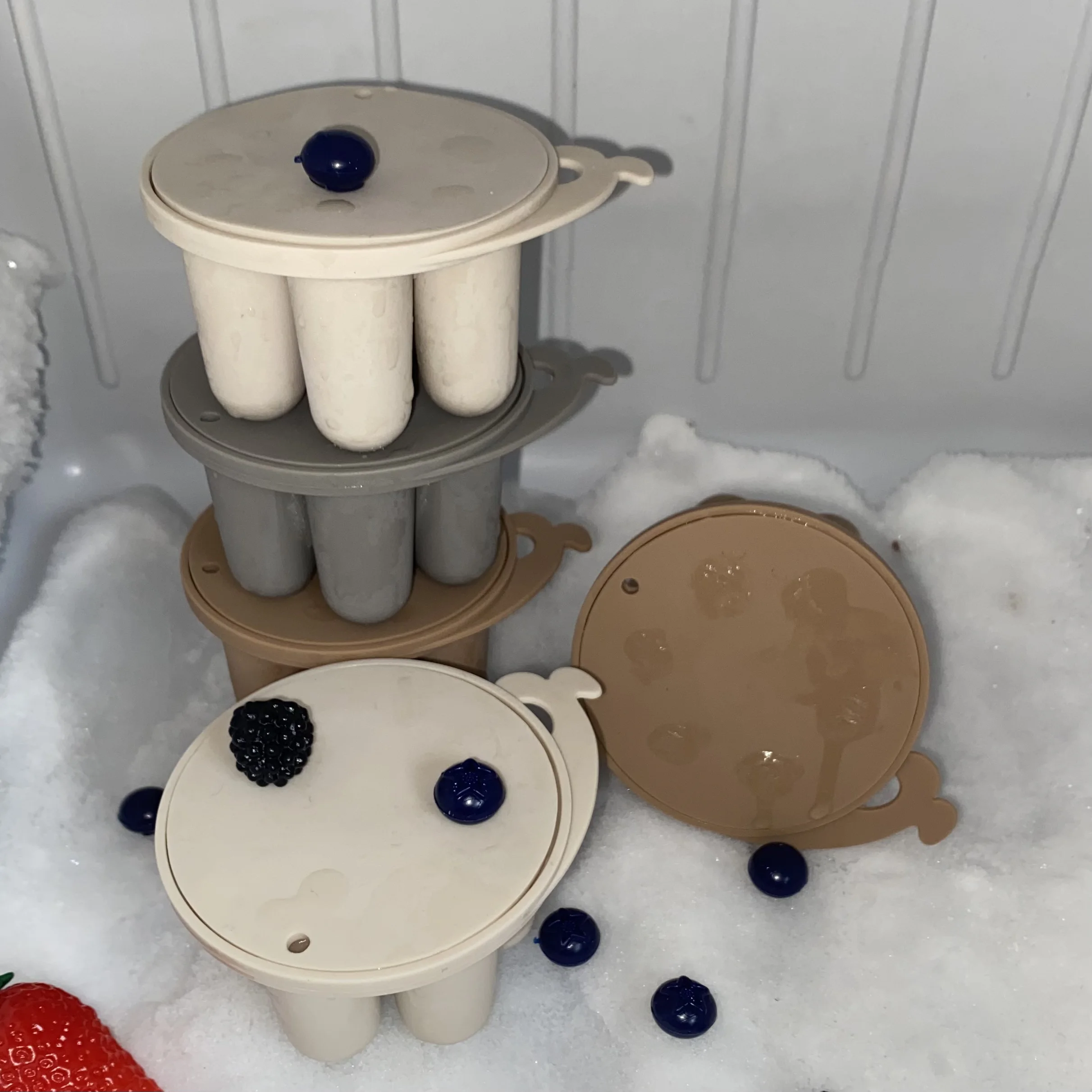 2024 New Design Silicone Baby Fruit Food Feeder With Freezer Pods Feeder Fruit Pacifier With Silicone Freezing Tray with Lid Set