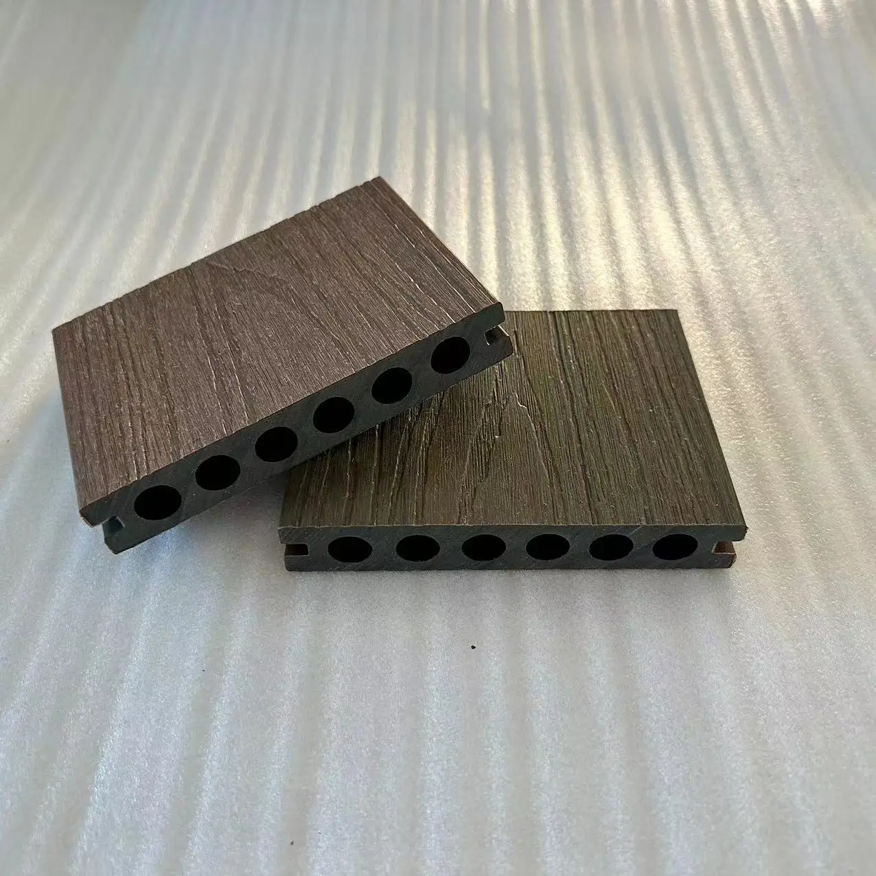 Co-extruded double color wpc floor decking/composite decking for Outdoor Floor  wood look flooring