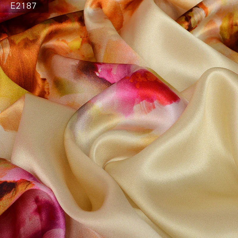 E2189 китайская фабрика жаккардовый стиль цветочные шахматы шармёз молочный двор атласная шелковая ткань