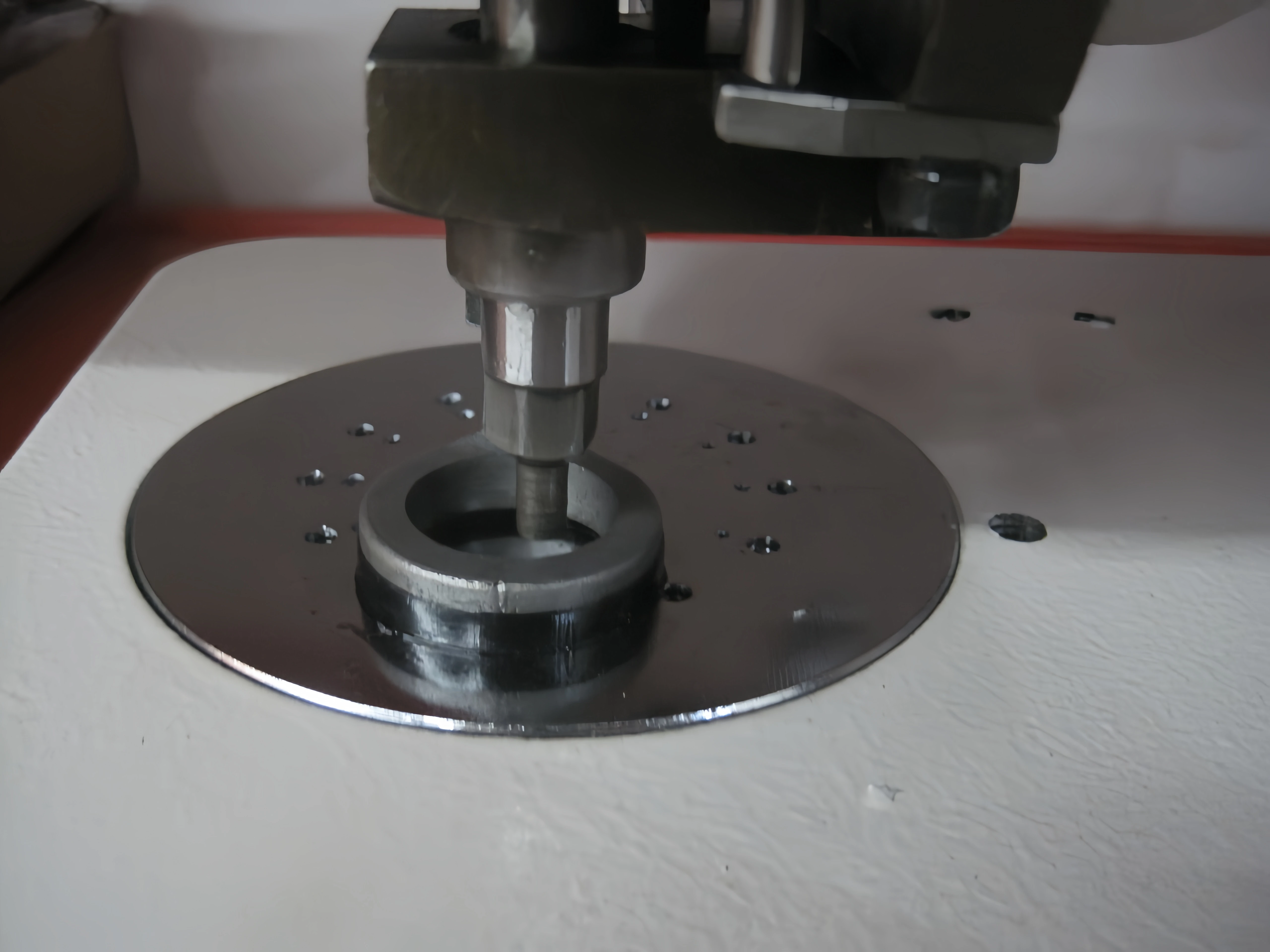 QL10-1 Embroidery machine by handle operation chain-stitch embroidery machine industrial sewing machine