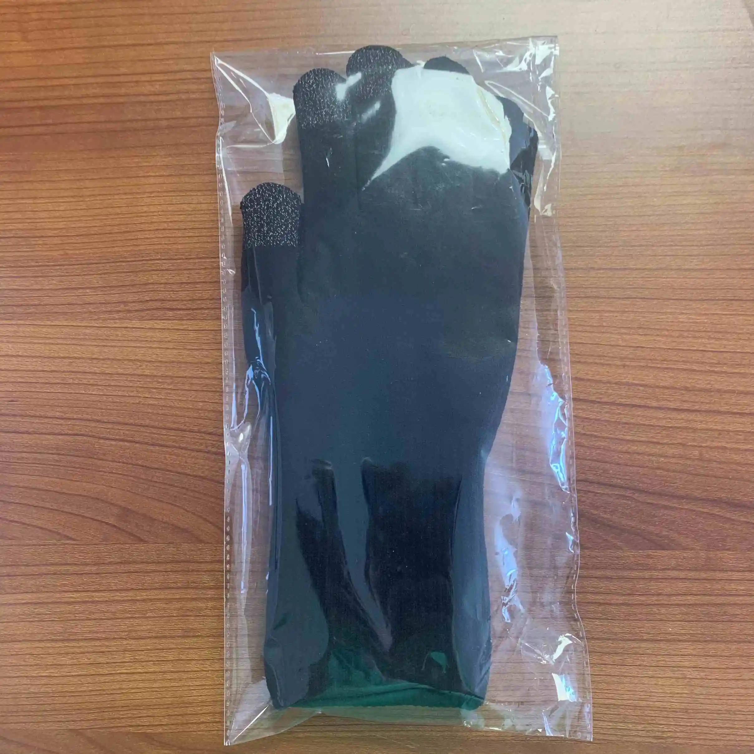 Cold Weather High-quality Merino Wool for Warmth Silicone Grip Palm Touchscreen Technology Waterproof Hiking Ski Gloves