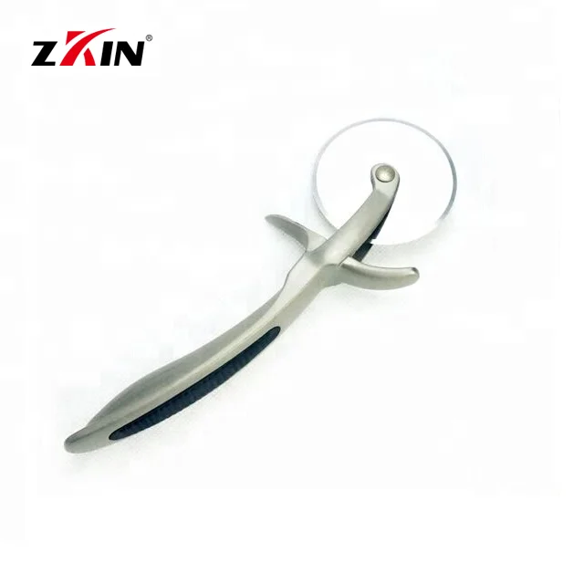 kitchen accessories stainless steel pizza wheel cutter pizza wheel knife pizza slicer with non slip handle for pies waffles,etc