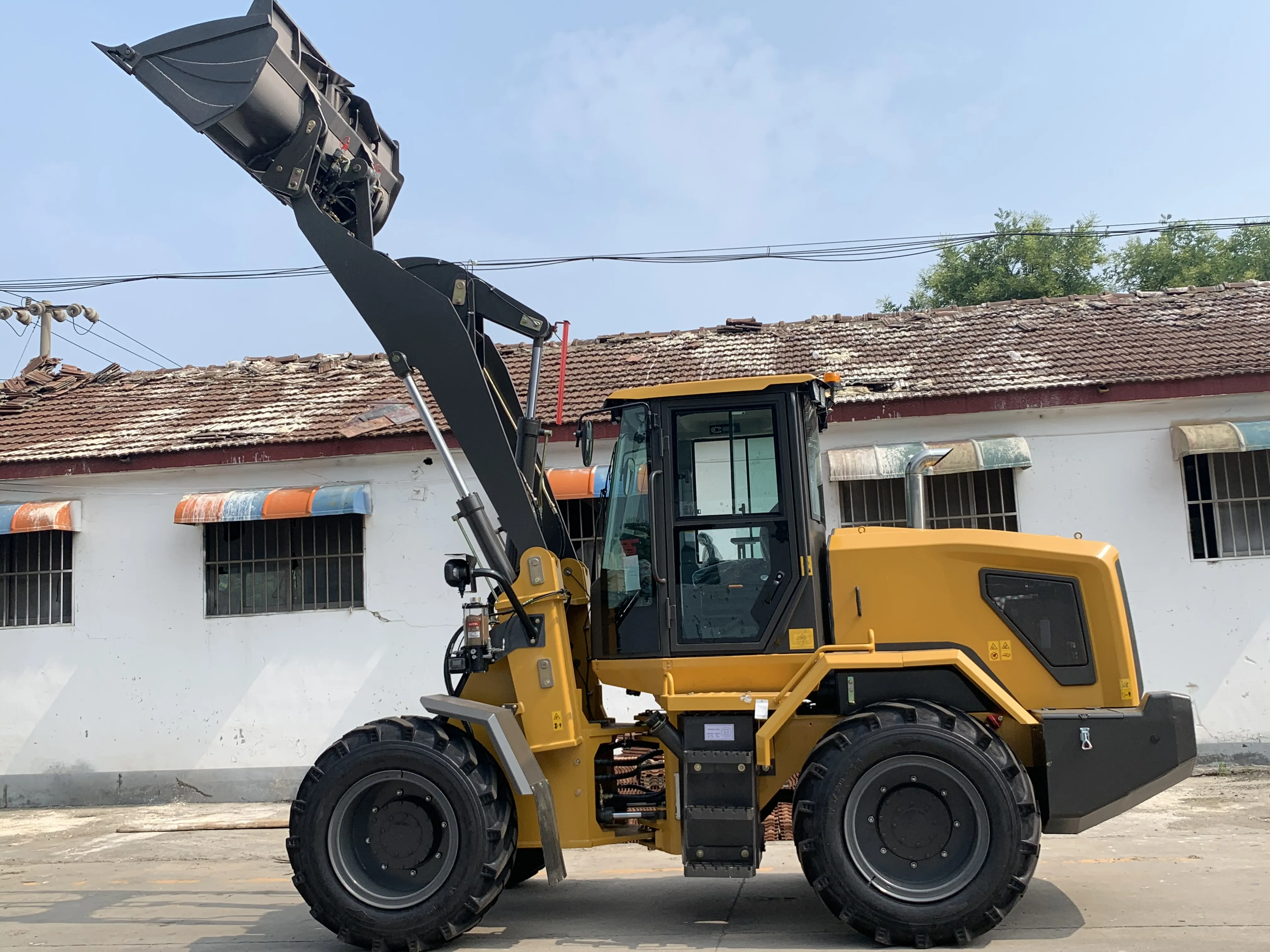 Фронтальный колесный погрузчик Huizhong HZM927 S270 ZL20 для тяжелых условий эксплуатации 2 5 тонны продажа с двигателем