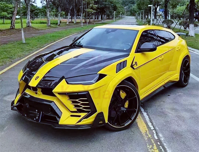 For Lamborghini URUS wide body kit M style dry carbon fiber front and rear bumper hood fender side skirt spoiler body kit