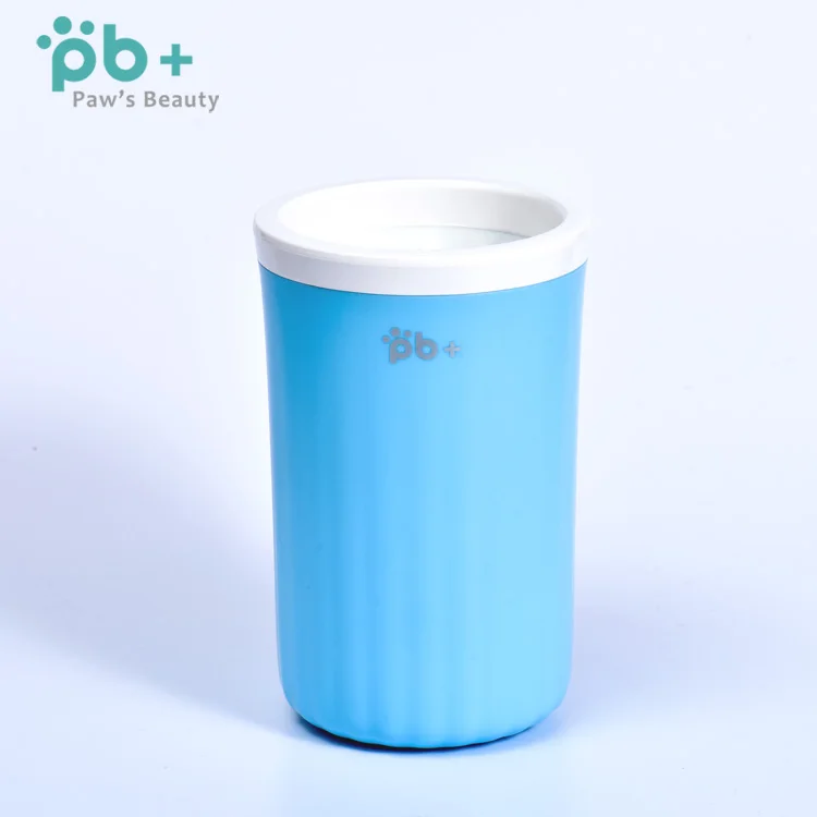 
2019 high quality plunger pet dog foot paw cleaner cup 