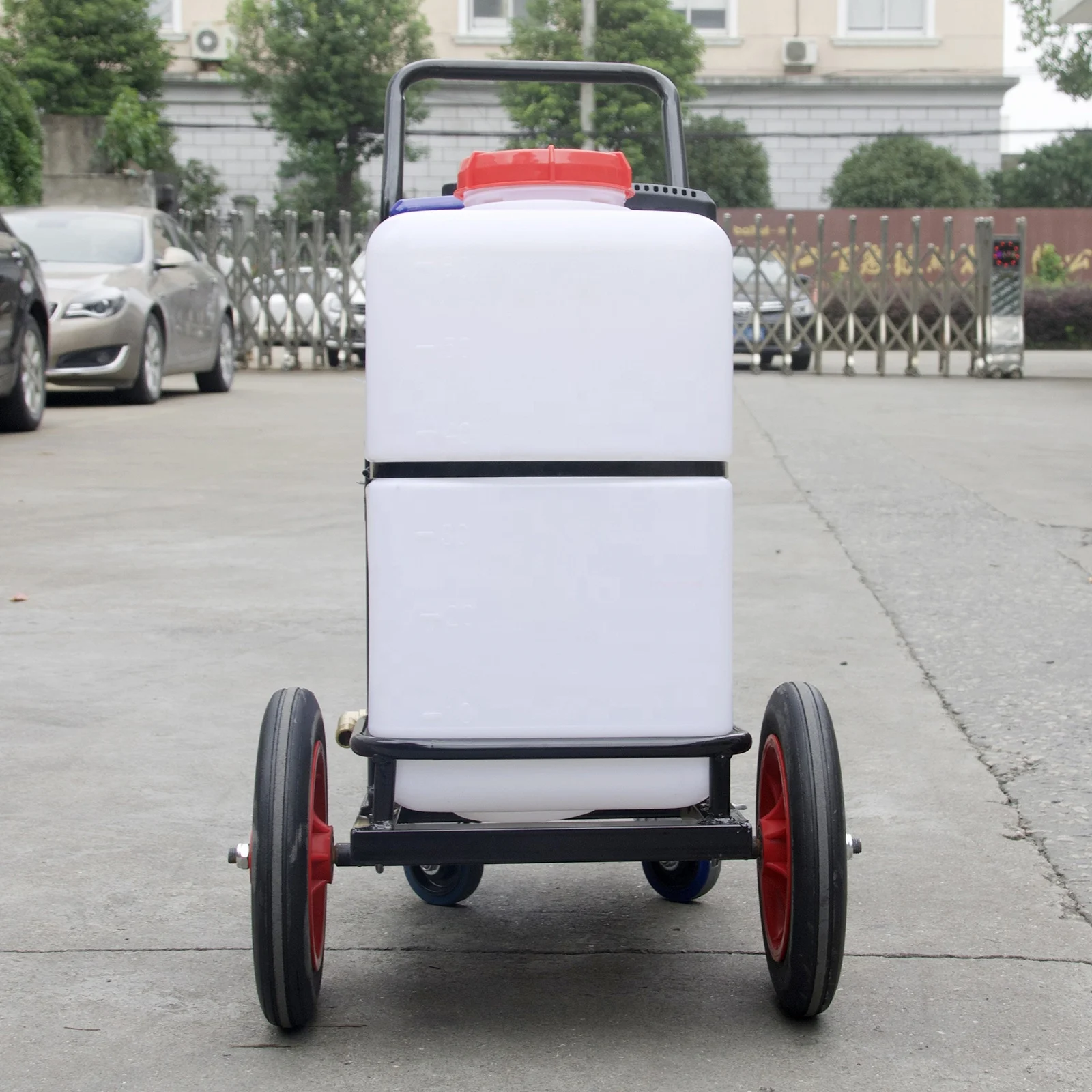 Тип вагонетки 60L сельскохозяйственных запотевание машины ранцевый опрыскиватель двигателя