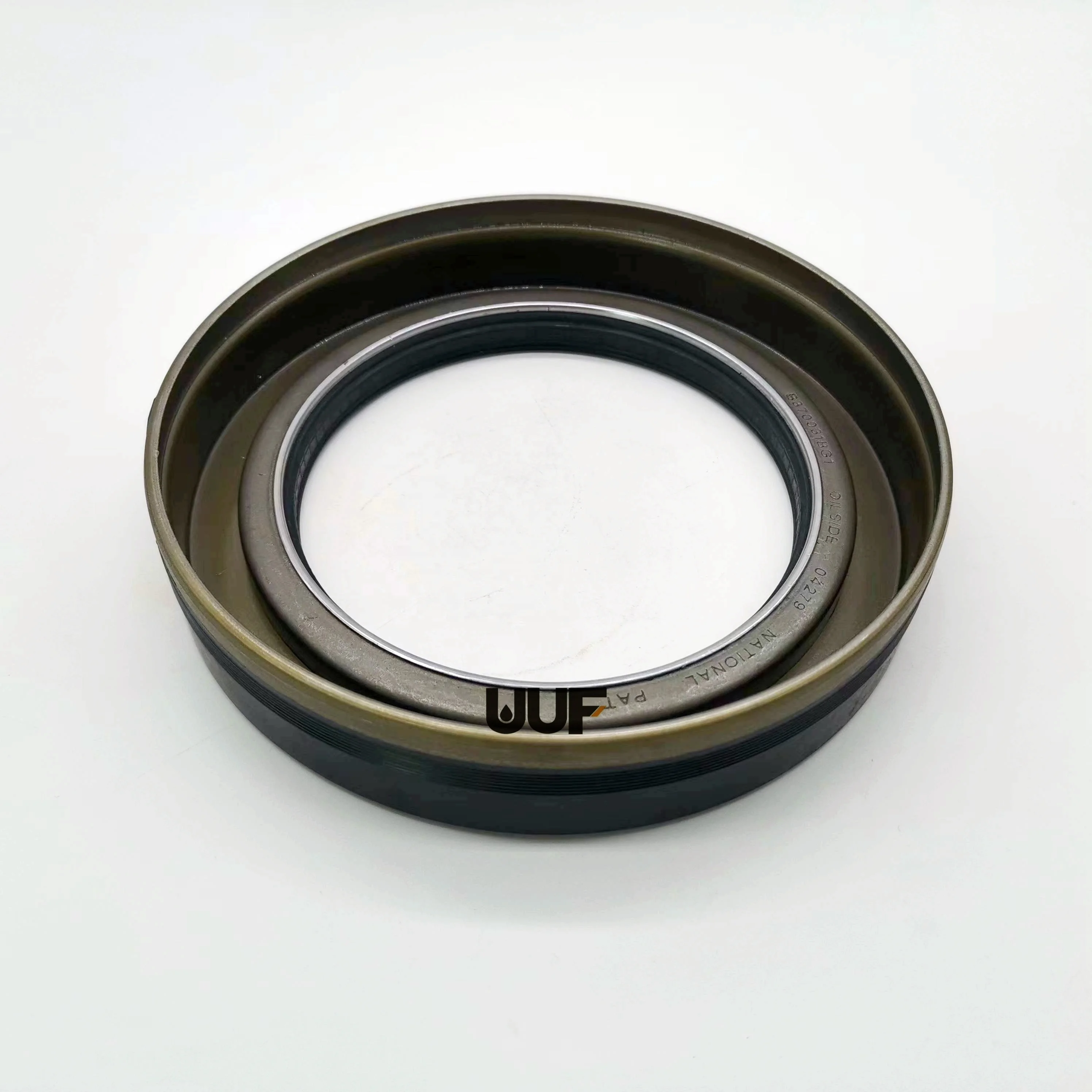 Truck Shaft Valve Oil seal 370031A 370001A 370003A  National hub oil seal for MACK parts