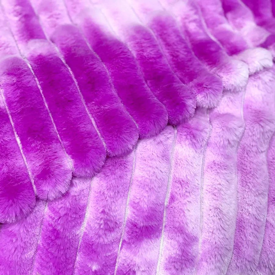 Designer custom rolls baby blankets Knitted 100% Poly rainbow furry skin rabbit tie dye stripe faux fur plush fabric