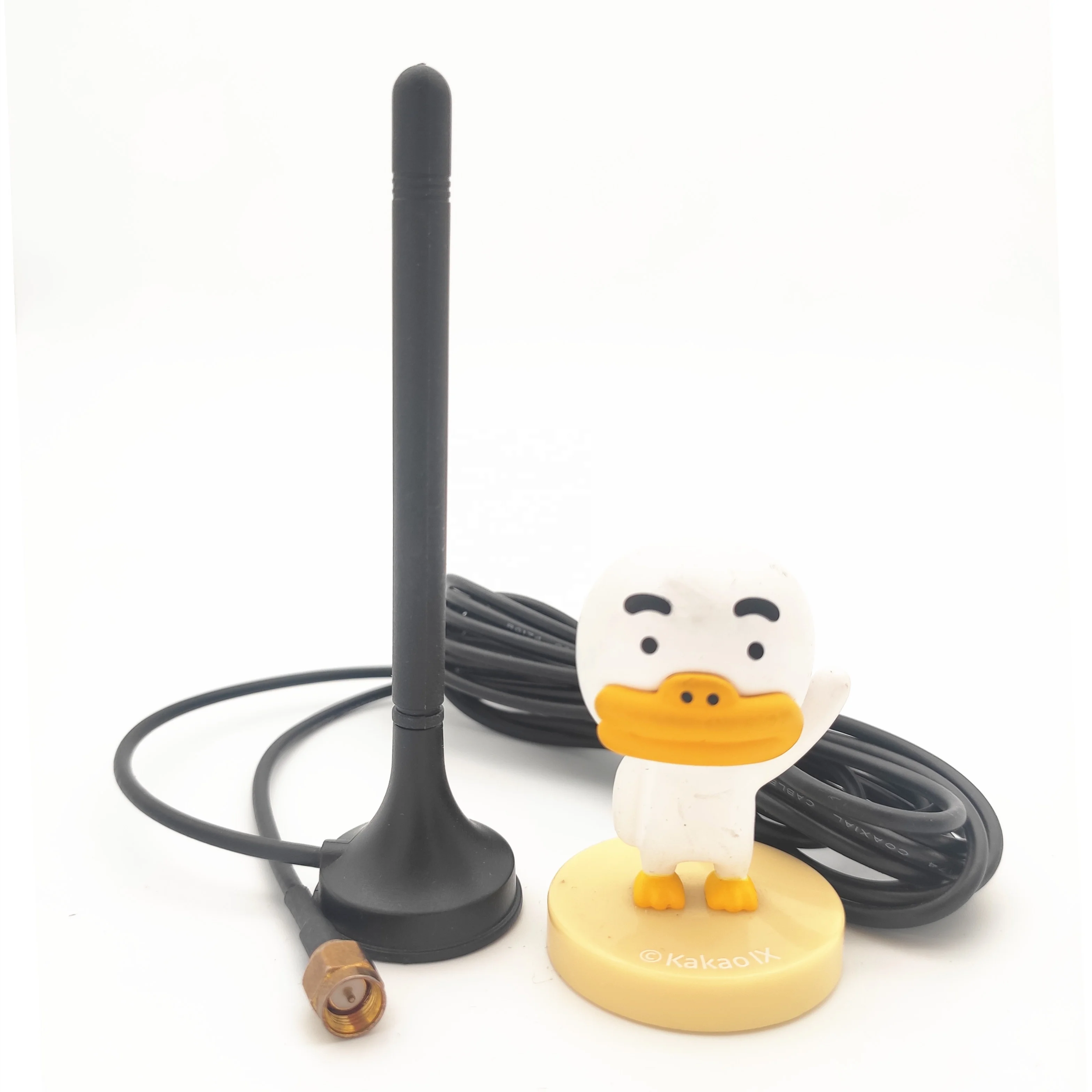 2.5DBI 178-210&470-860MHZ magnetic antenna with SMA-male